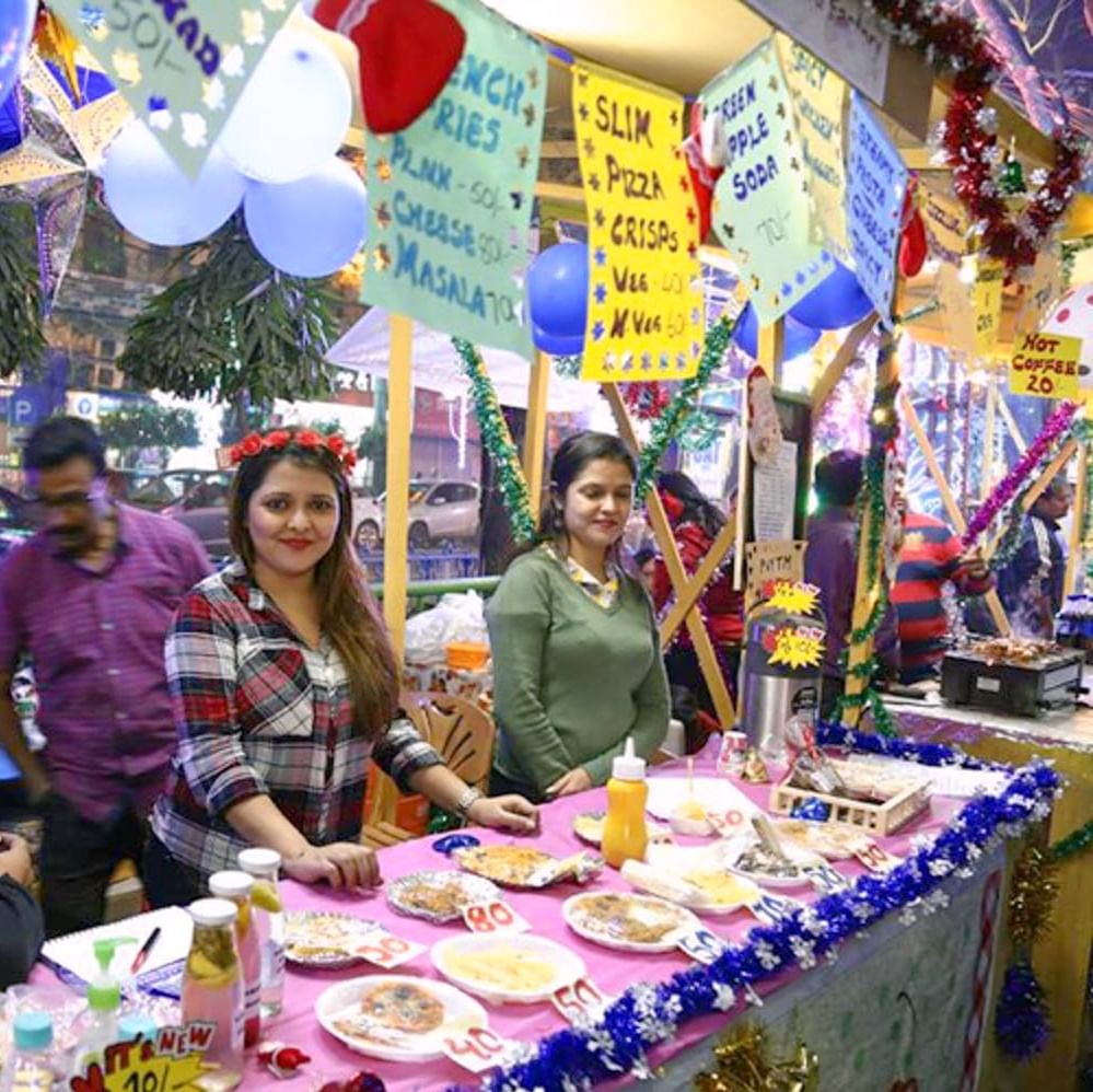 Public space,Event,Selling,Bazaar,Market,Marketplace,Fair,Festival,City