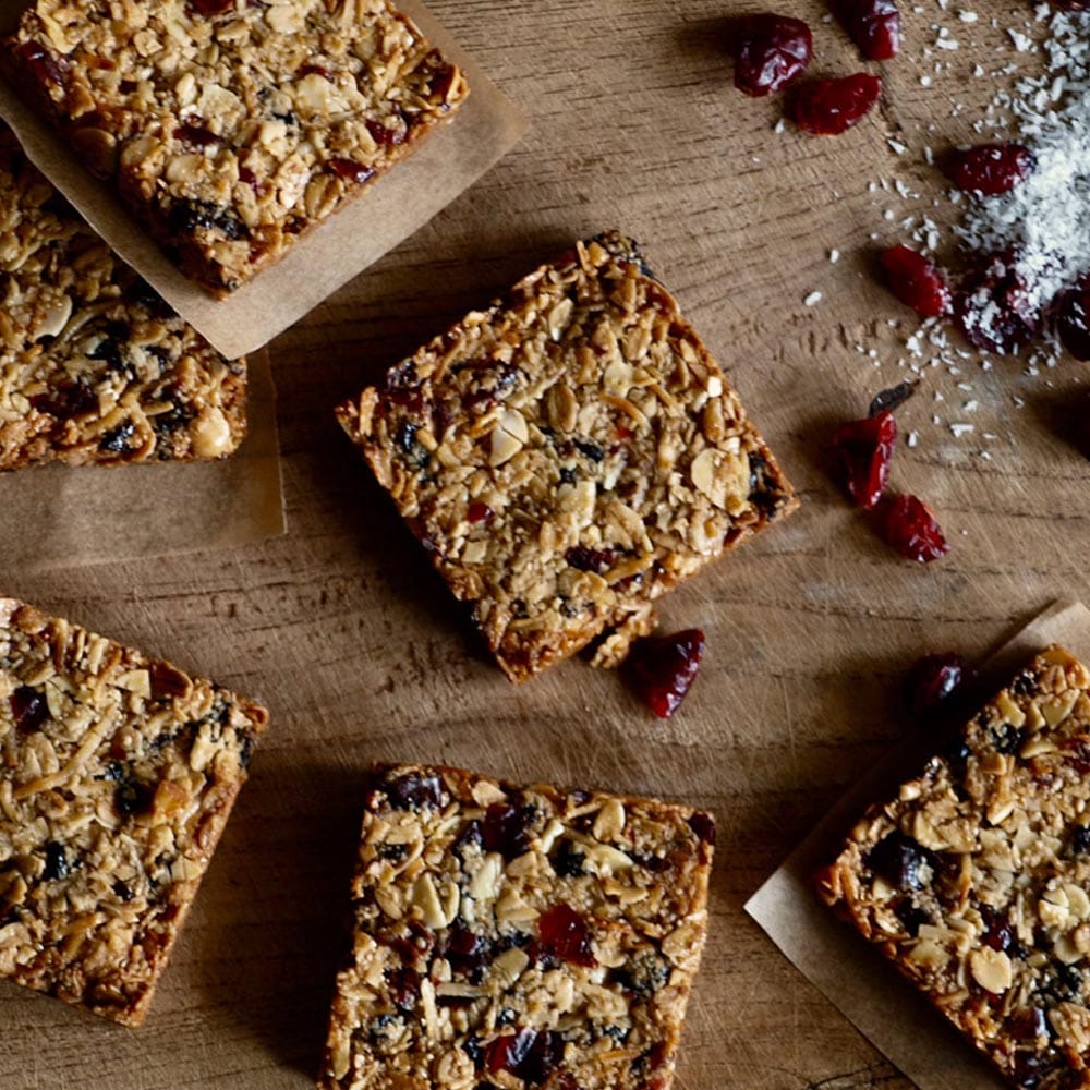 Dish,Food,Cuisine,Snack,Energy bar,Granola,Ingredient,Breakfast,Superfood,Gluten