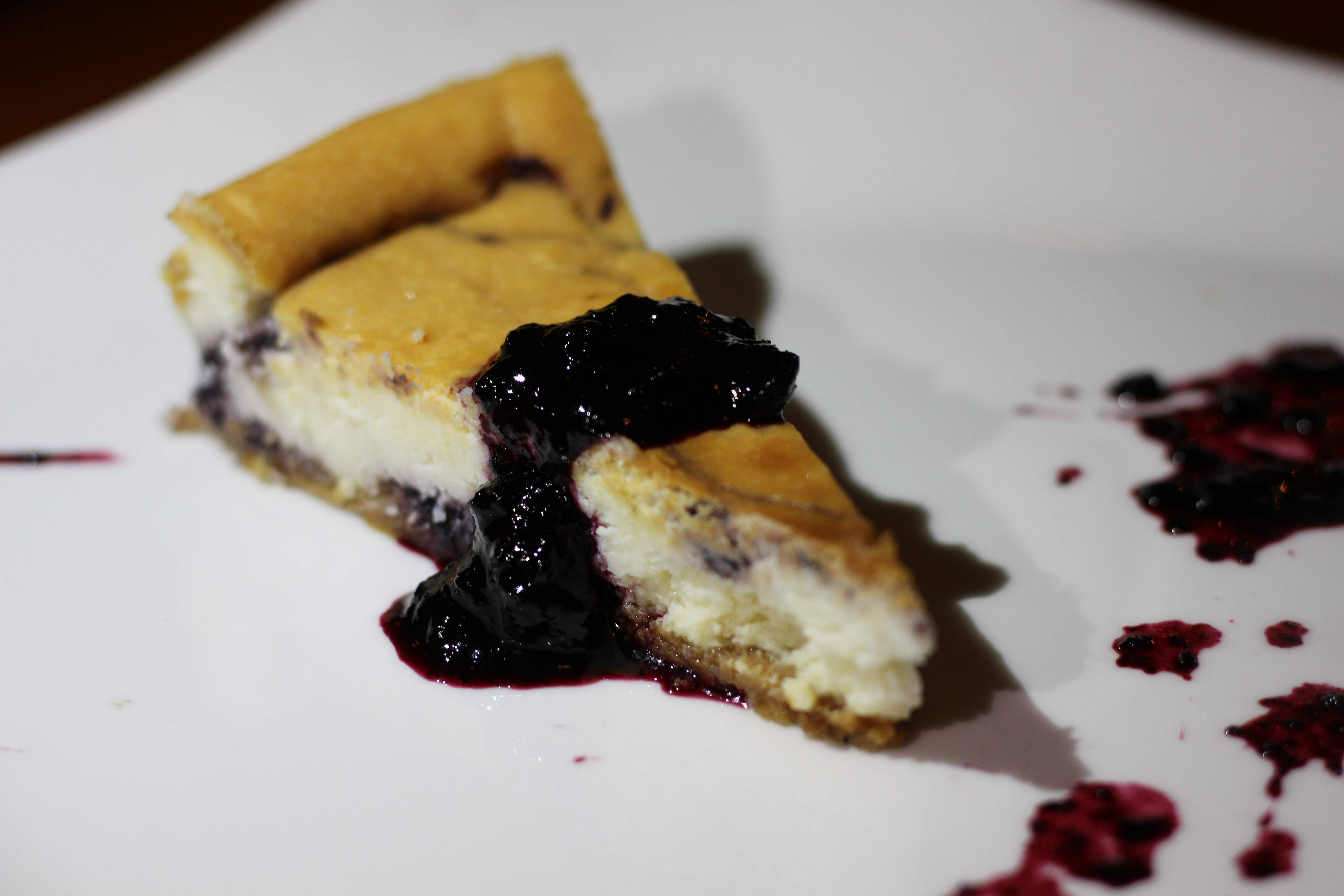 Dish,Food,Cuisine,Dessert,Ingredient,Cheesecake,Baked goods,Blueberry pie,Blackberry pie,Sweetness