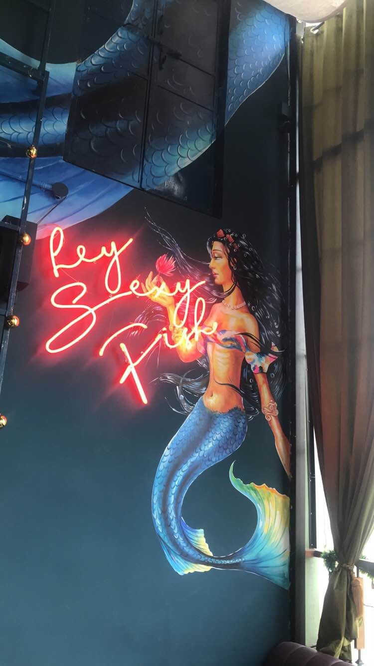 Neon,Performance,Electronic signage,Performance art,Fictional character,Advertising