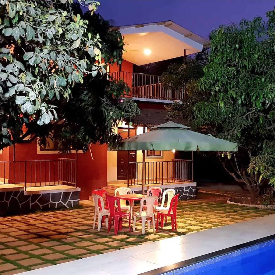 Property,House,Building,Home,Real estate,Sky,Architecture,Tree,Leisure,Resort