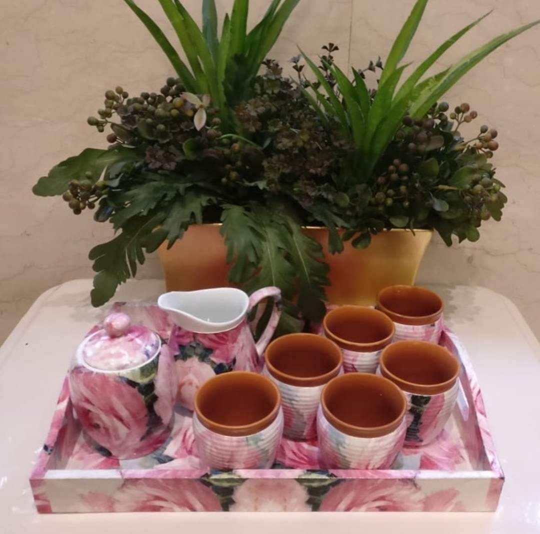 Flowerpot,Houseplant,Flower,Plant,Herb,Tableware,Brunch