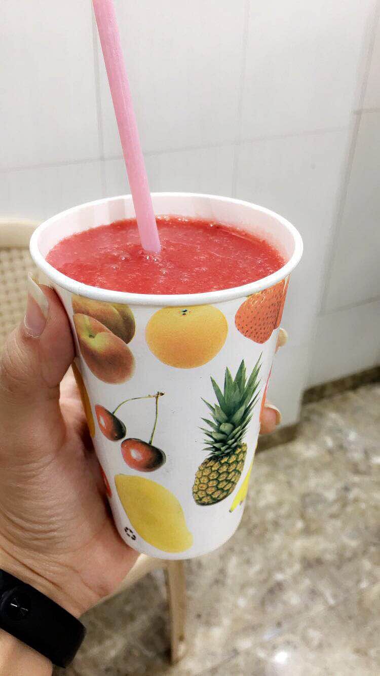 Drink,Food,Juice,Smoothie,Non-alcoholic beverage,Vegetable juice,Health shake,Ingredient,Plant,Grapefruit juice