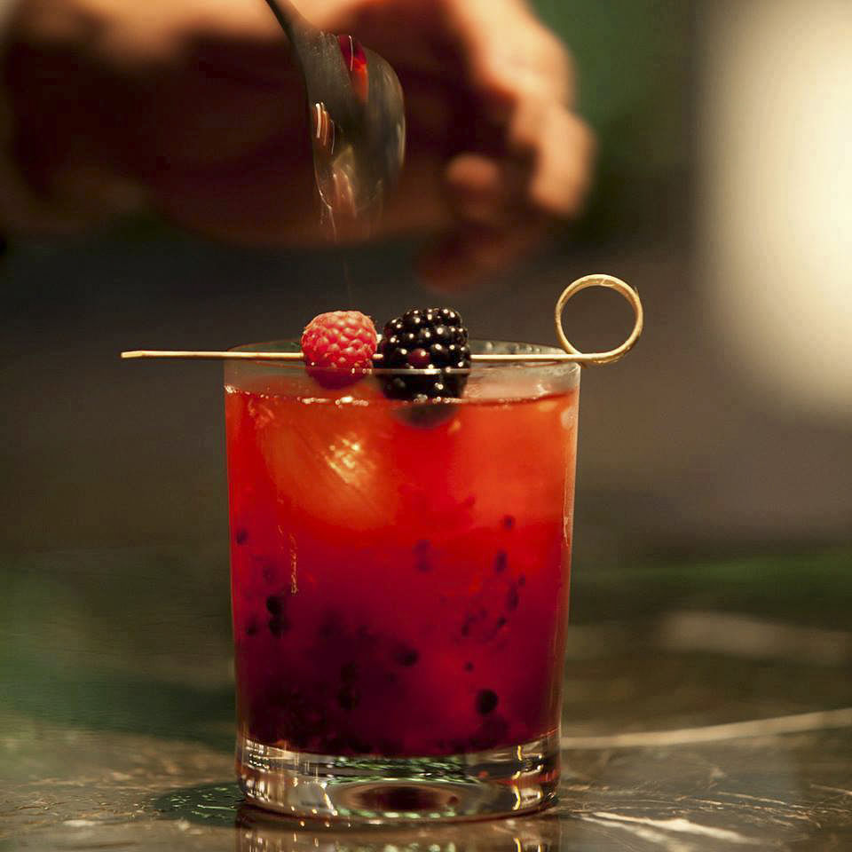 Drink,Cocktail,Alcoholic beverage,Blackberry,Cocktail garnish,Woo woo,Zombie,Mai tai,Hurricane,Food