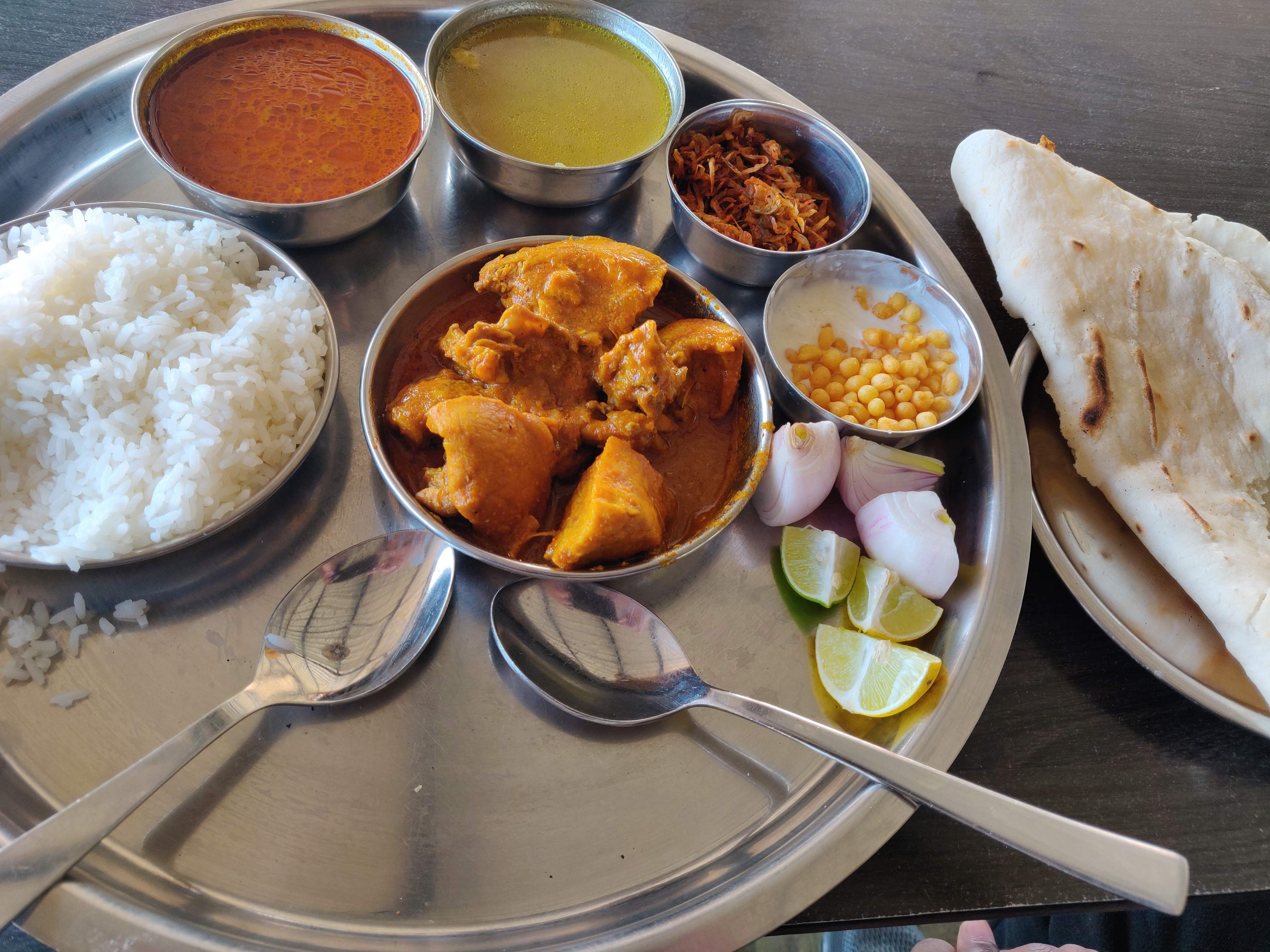 Dish,Food,Cuisine,Meal,Ingredient,Naan,Curry,Rice and curry,Nepalese cuisine,Lunch