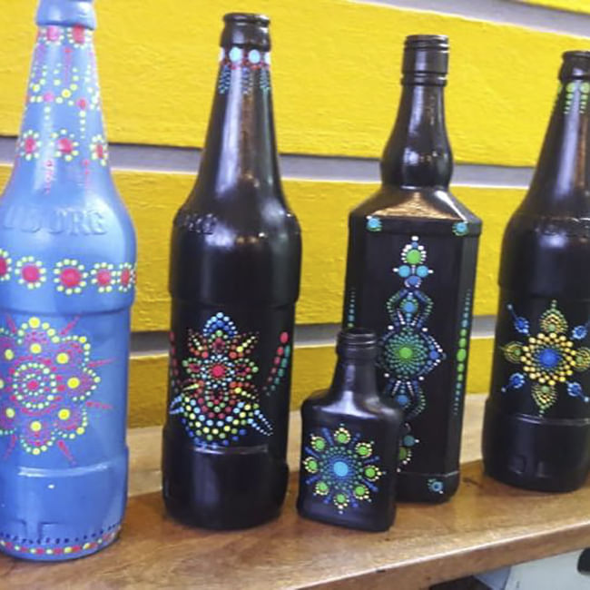 Bottle,Glass bottle,Beer bottle,Drink,Wine bottle,Product,Alcoholic beverage,Alcohol,Distilled beverage,Liqueur