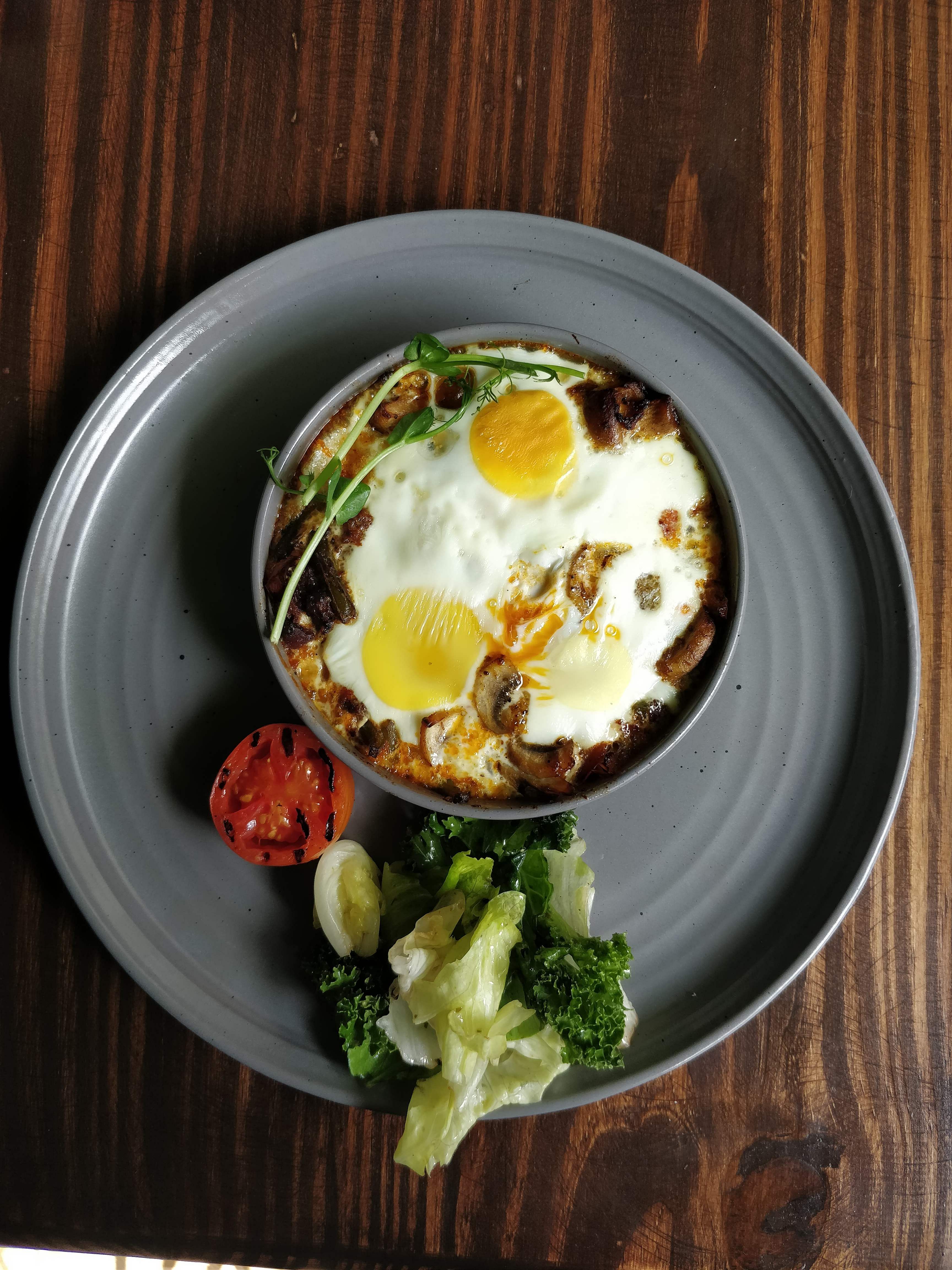 Dish,Food,Cuisine,Fried egg,Ingredient,Poached egg,Meal,Breakfast,Egg,Huevos rancheros