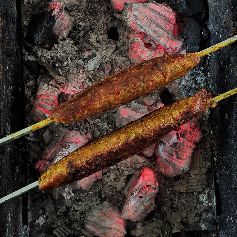 Grilling,Cuisine,Food,Roasting,Barbecue,Dish,Kebab,Skewer,Street food,Meat