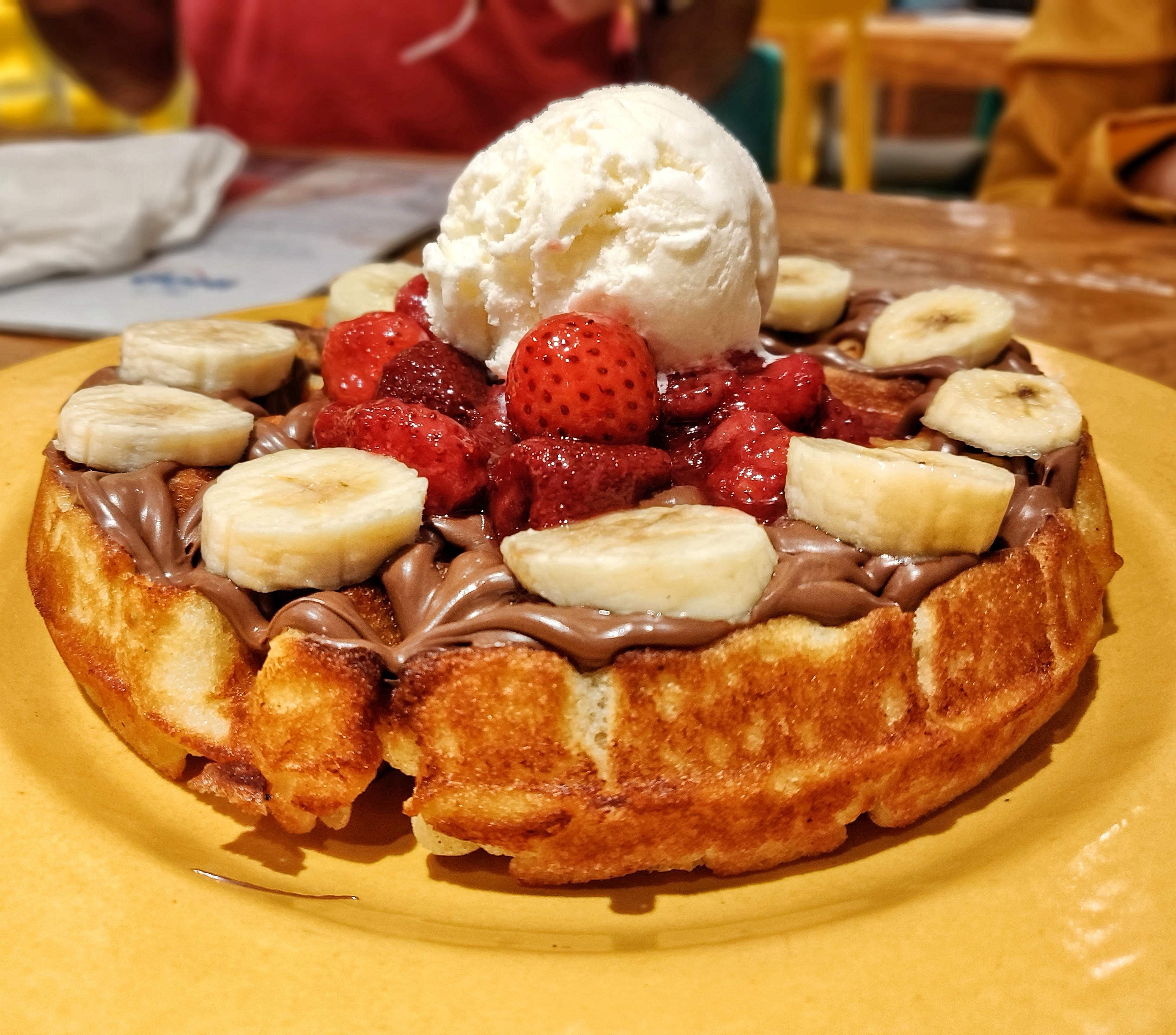 Dish,Food,Cuisine,Breakfast,Dessert,Ingredient,Belgian waffle,Brunch,Waffle,Baked goods