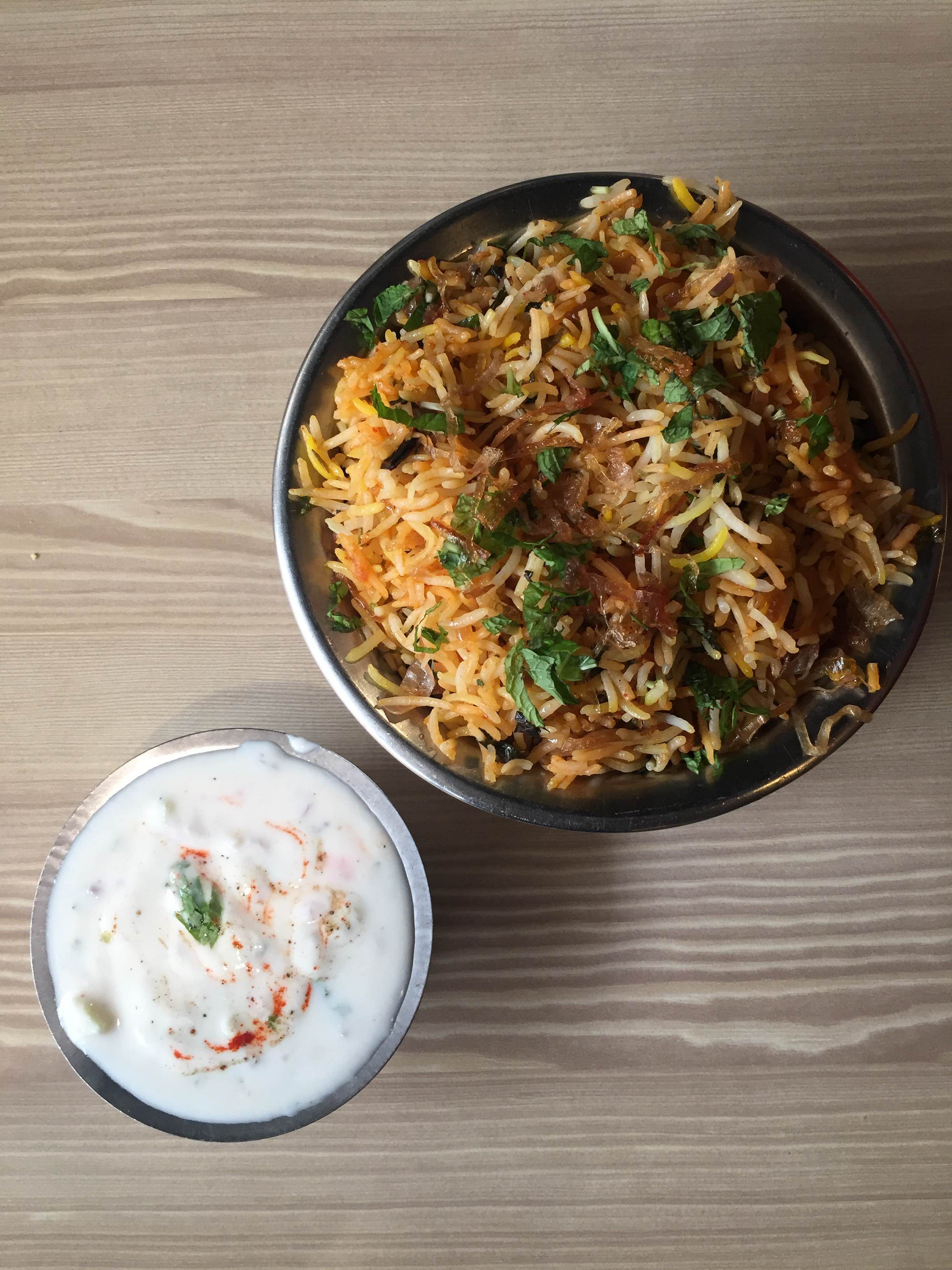Dish,Cuisine,Food,Ingredient,Biryani,Produce,Recipe,Side dish,Karedok,Hyderabadi biriyani