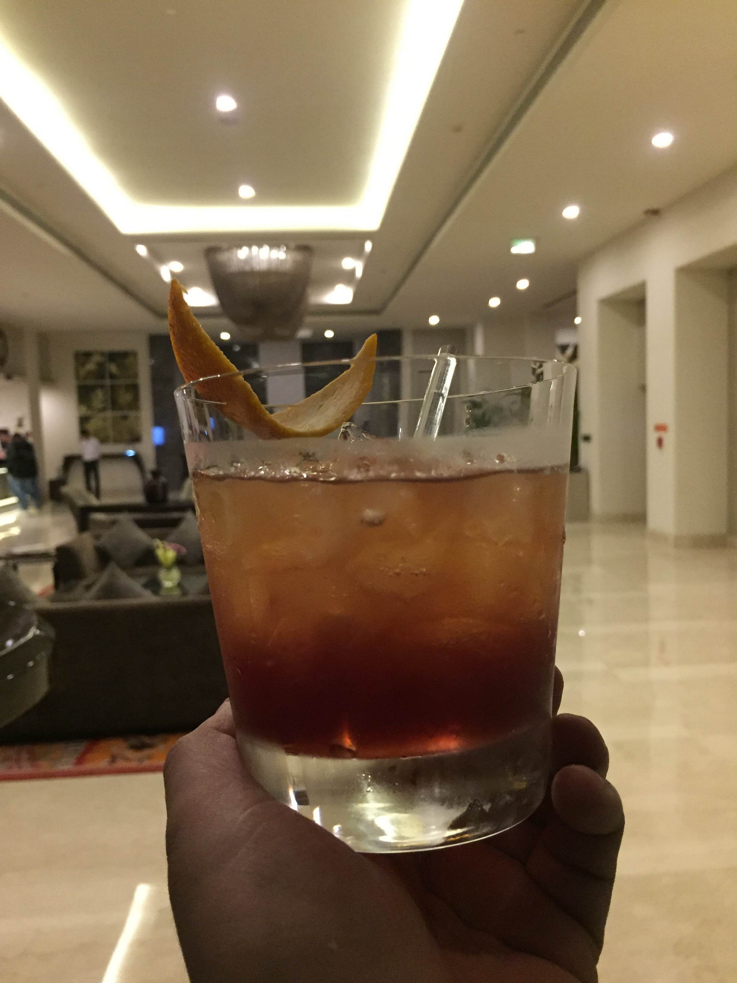 Drink,Alcoholic beverage,Distilled beverage,Cocktail,Barware,Glass,Liqueur,Black russian,Cuba libre,Sazerac