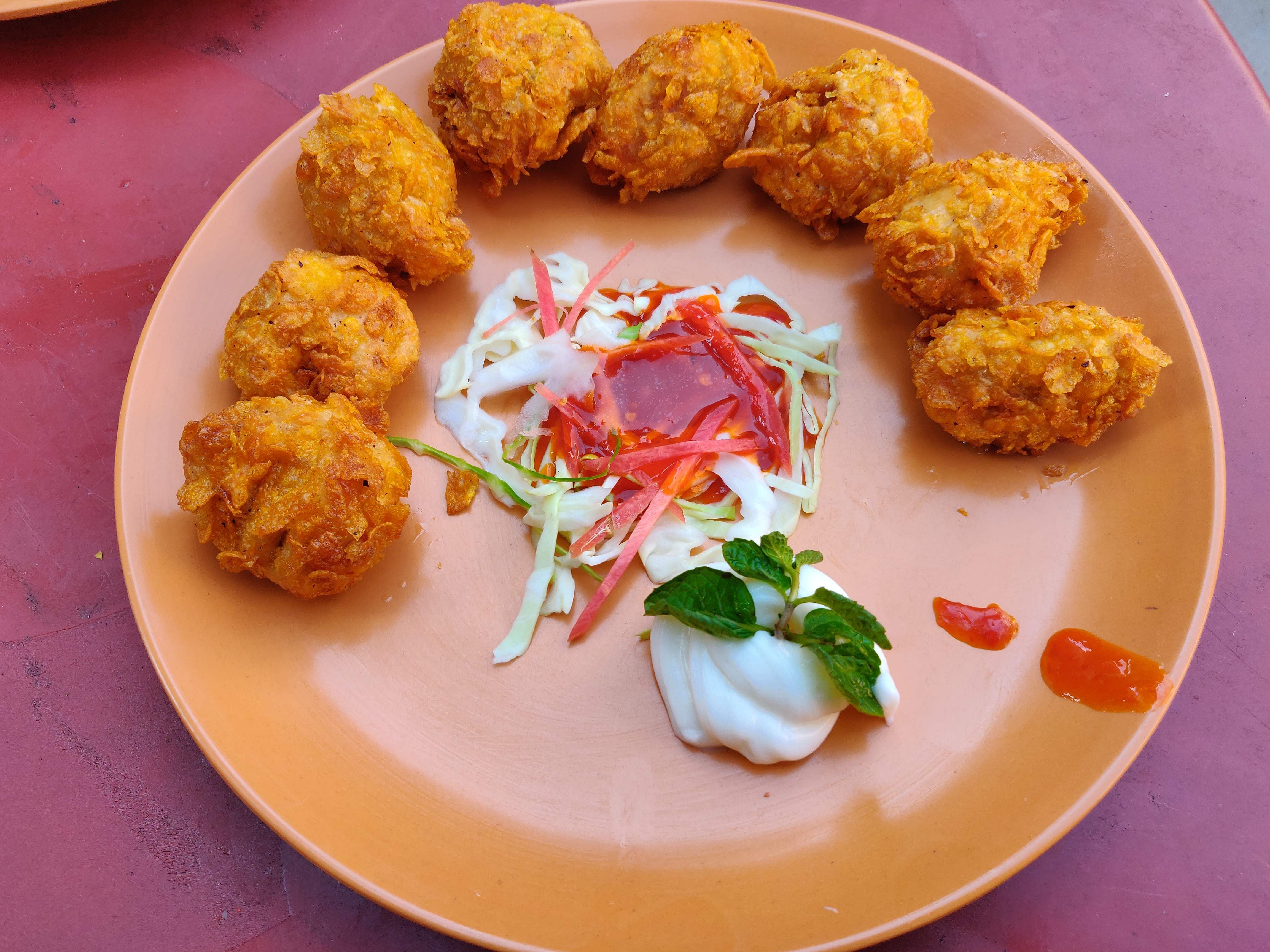 Dish,Food,Cuisine,Fried food,Pakora,Fritter,Ingredient,Prawn ball,Deep frying,Produce