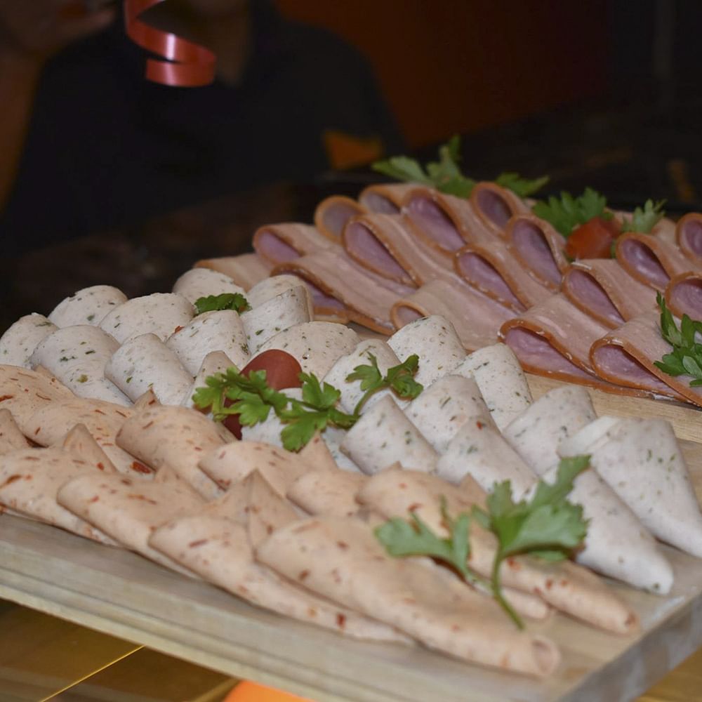 Dish,Food,Cuisine,Ingredient,Cold cut,Produce,Pâté,Delicacy,Meat,Charcuterie