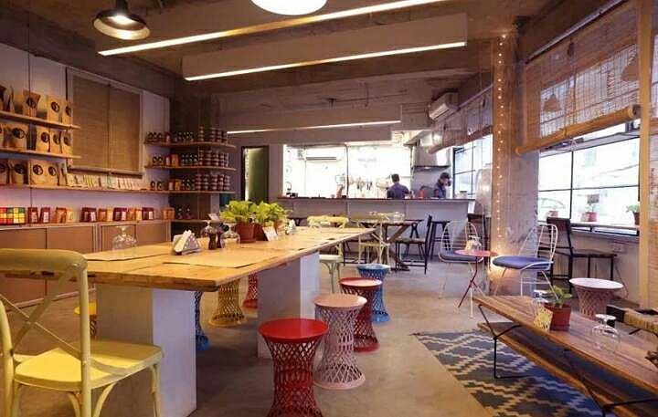 Building,Interior design,Room,Furniture,Restaurant,Architecture,Table,Cafeteria,Ceiling,Flooring