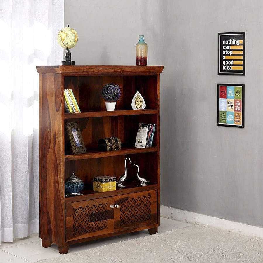 Shelving,Shelf,Furniture,Bookcase,Display case,Room,Wood,Hardwood,Hutch,Cupboard