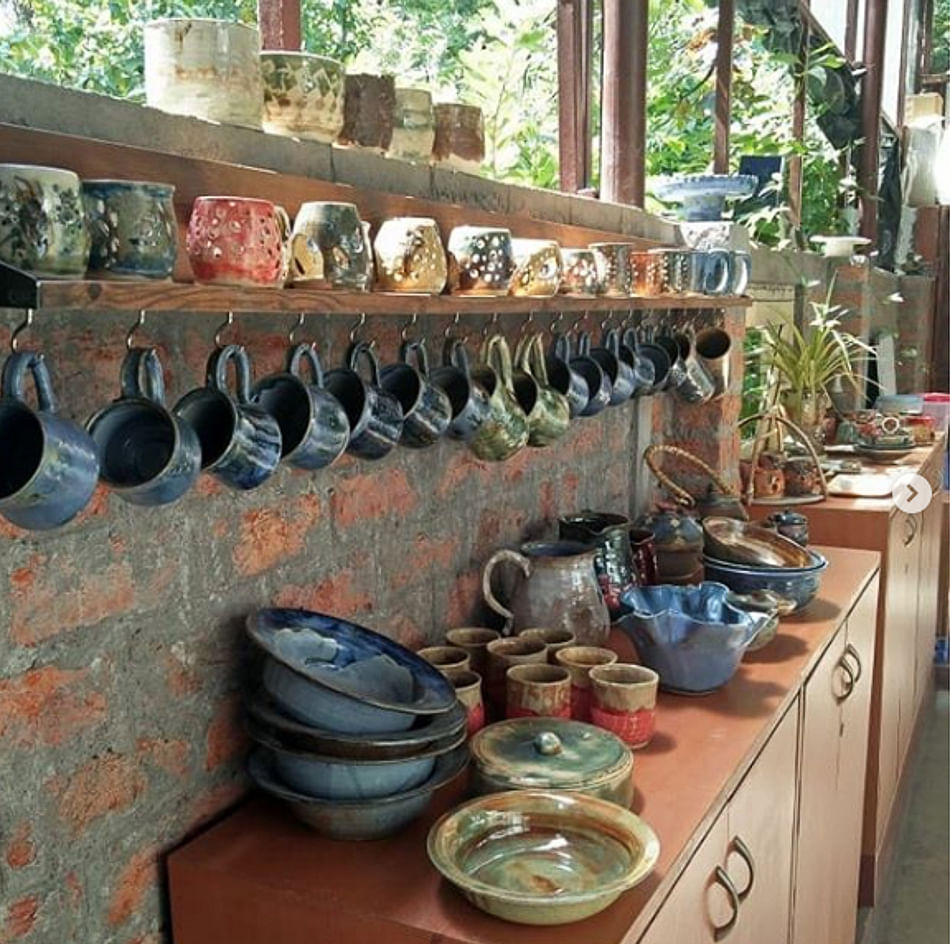 Pottery,Ceramic,earthenware,Tableware,Crock