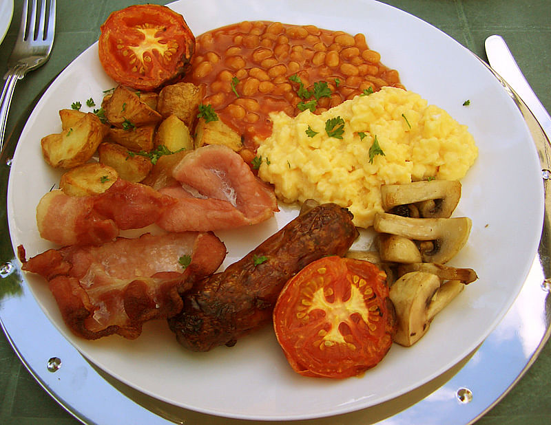 Dish,Food,Cuisine,Full breakfast,Meal,Baked beans,Breakfast,Ingredient,Meat,Produce