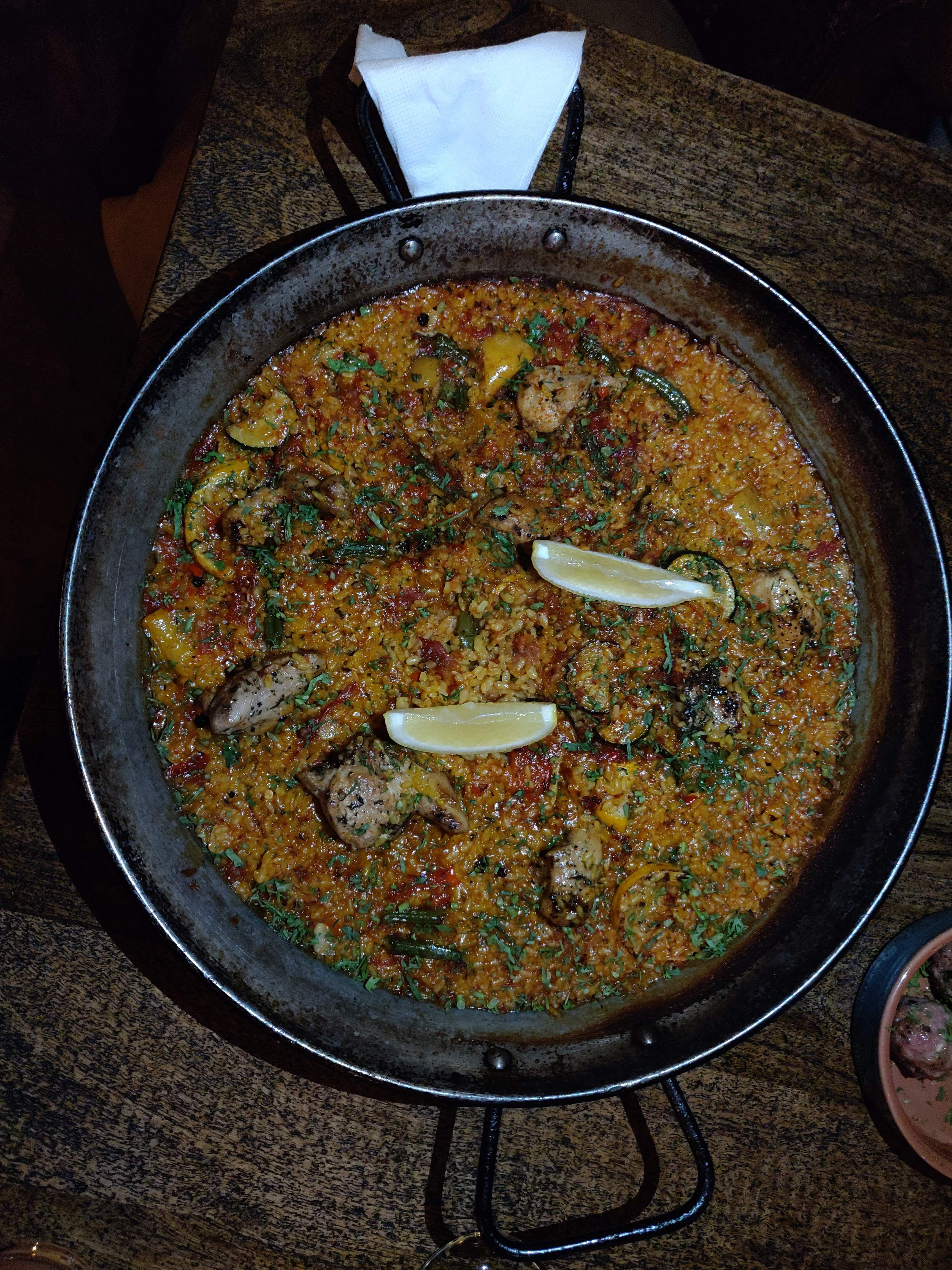 Dish,Food,Cuisine,Ingredient,Paella,Rice,Curry,Bisi bele bath,Jambalaya,Produce