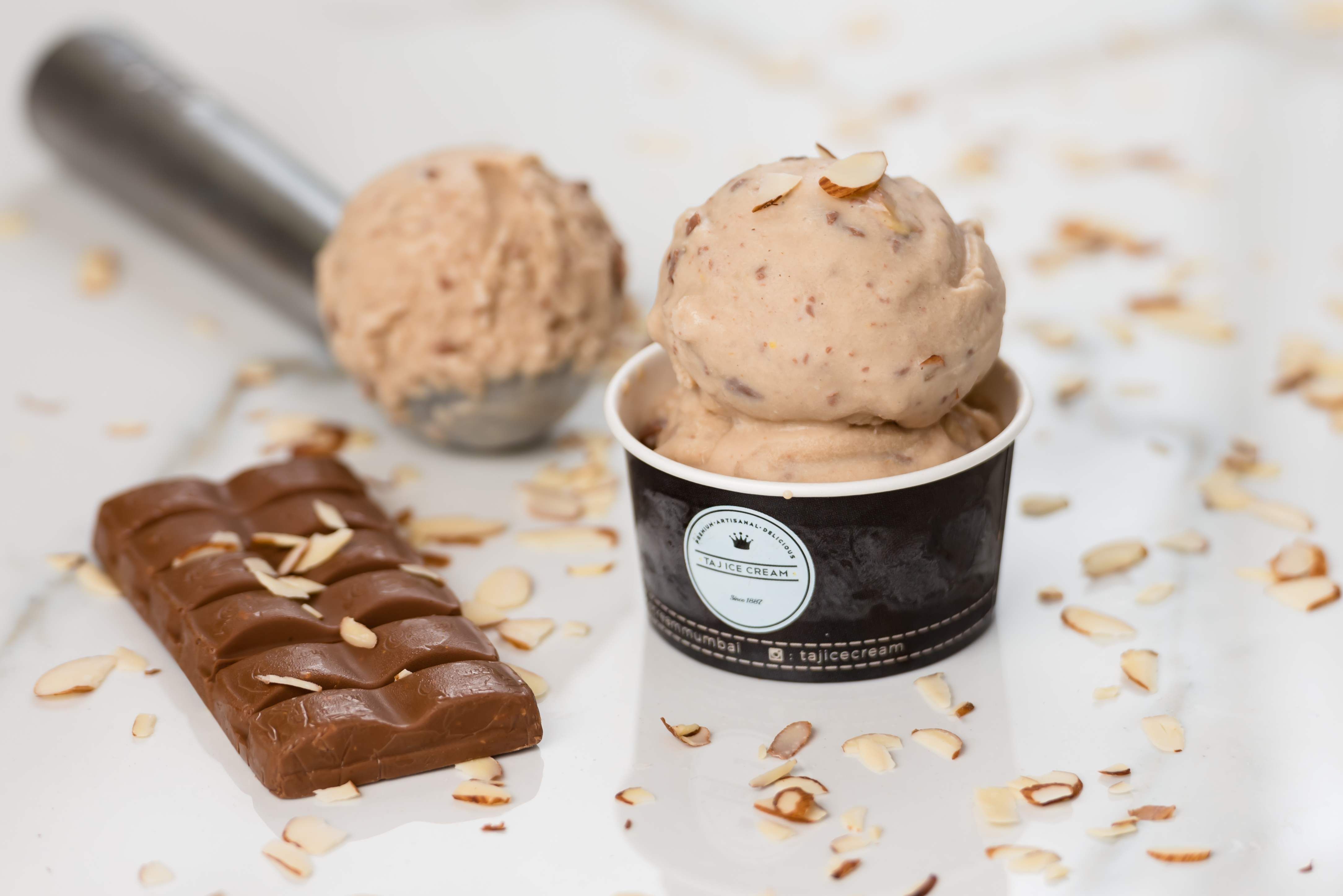 Food,Frozen dessert,Ice cream,Dish,Gelato,Cuisine,Ingredient,Dessert,Chocolate ice cream,Cream