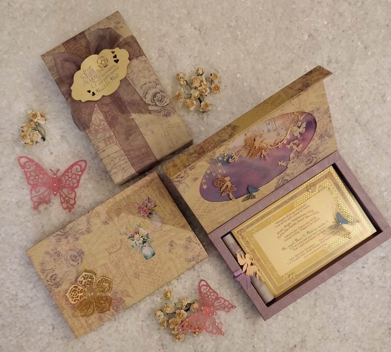 Paper,Envelope,Butterfly,Stationery,Paper product