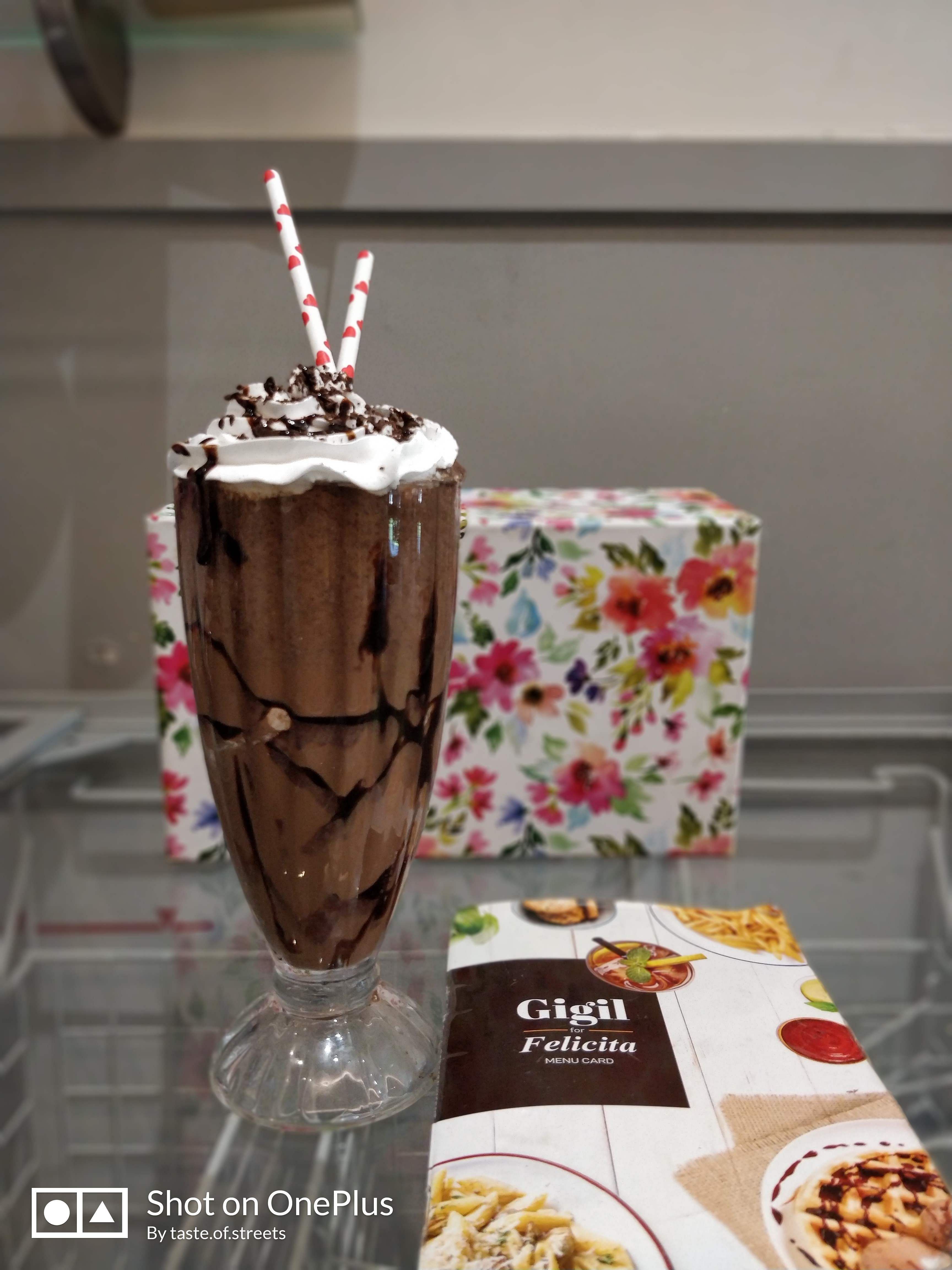 Food,Milkshake,Dessert,Cuisine,Dish,Frozen dessert,Frappé coffee,Sundae,Ingredient,Floats