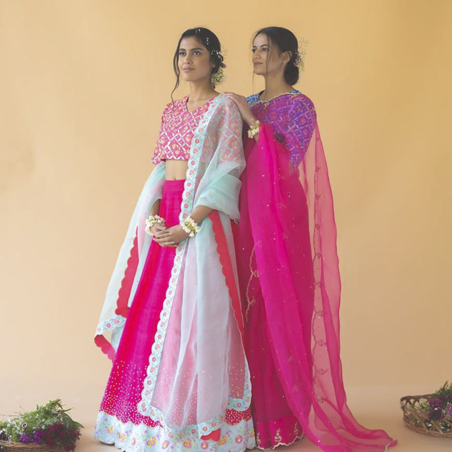 Clothing,Pink,Formal wear,Sari,Dress,Magenta,Gown,Fashion design,Textile,Peach