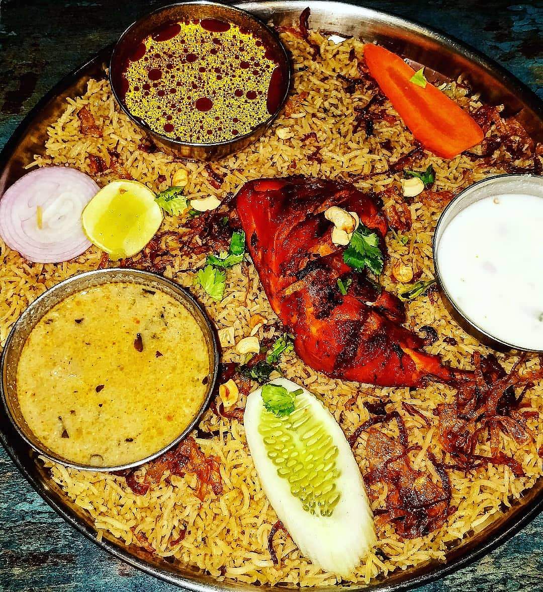 Dish,Food,Cuisine,Ingredient,Biryani,Jollof rice,Kabsa,Rice,Mandi,Staple food