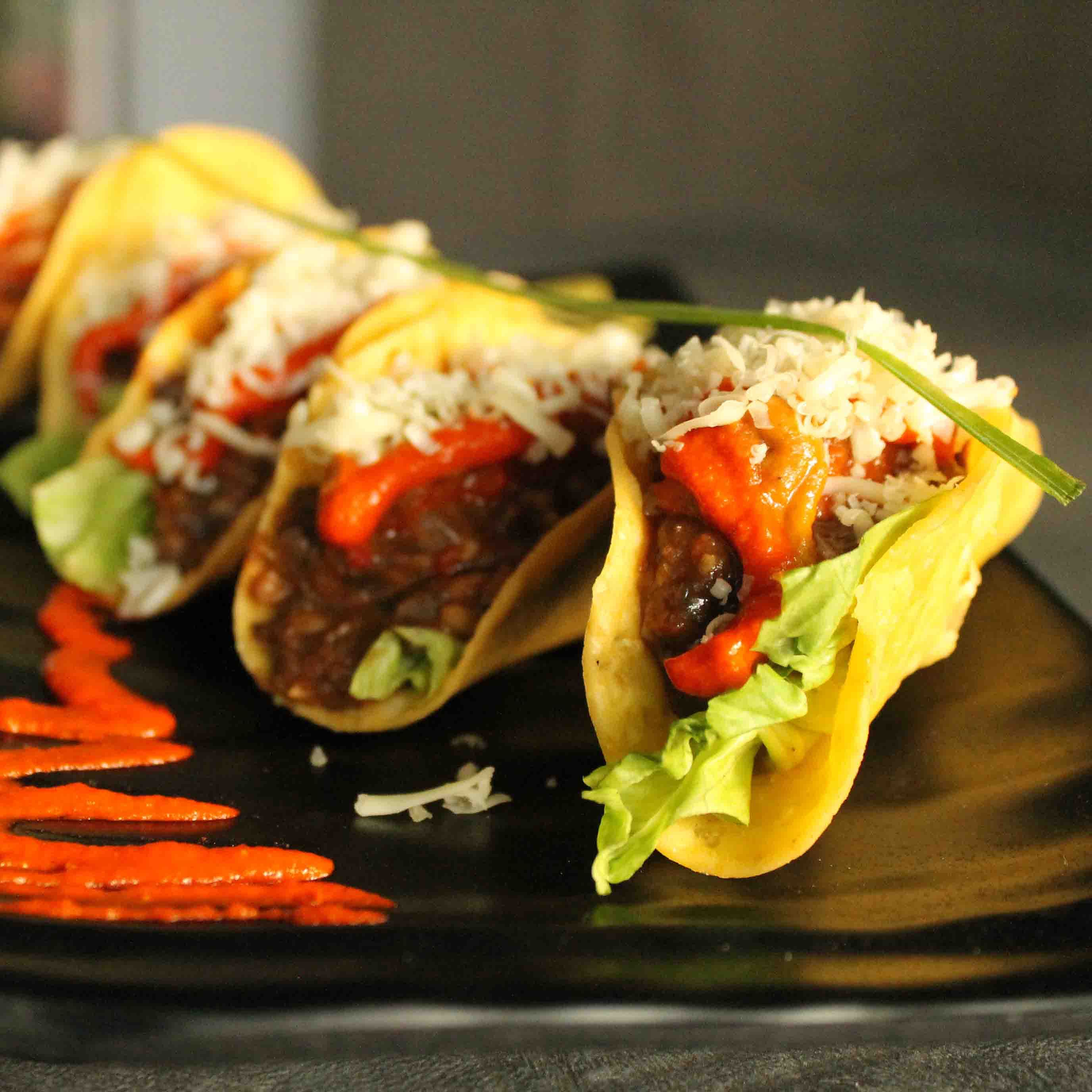 Dish,Food,Cuisine,Korean taco,Taco,Ingredient,Gordita,Meat,Produce,Staple food