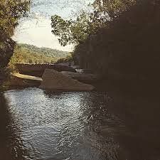 Body of water,Water resources,Water,Nature,Waterway,Natural landscape,River,Bank,Watercourse,Nature reserve