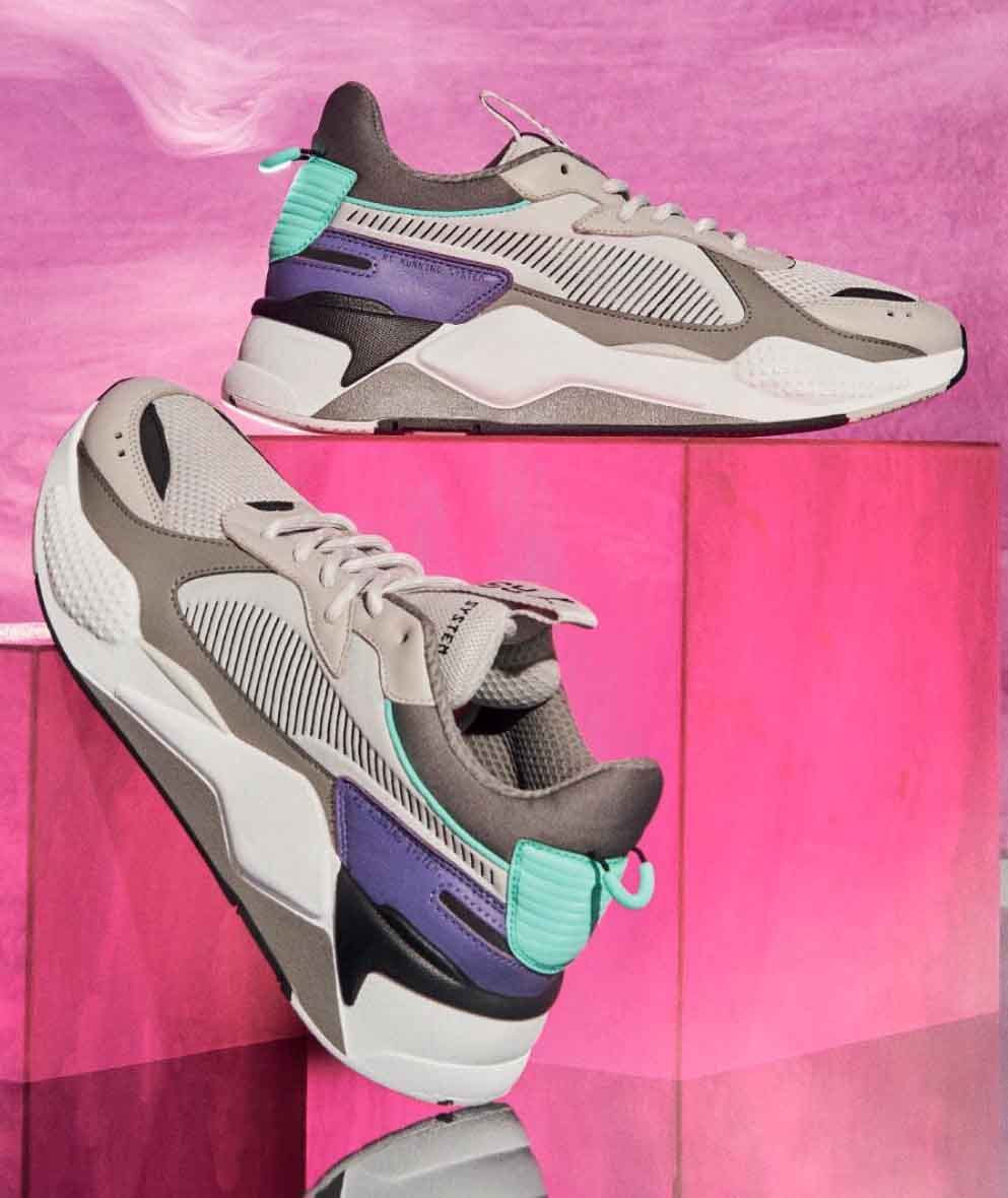 Footwear,Shoe,Pink,Walking shoe,Illustration,Outdoor shoe,Sportswear,Magenta,Running shoe,Sneakers