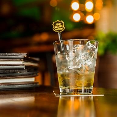 Drink,Alcohol,Old fashioned glass,Drinkware,Distilled beverage,Alcoholic beverage,Glass,Barware,Highball glass,Pint glass