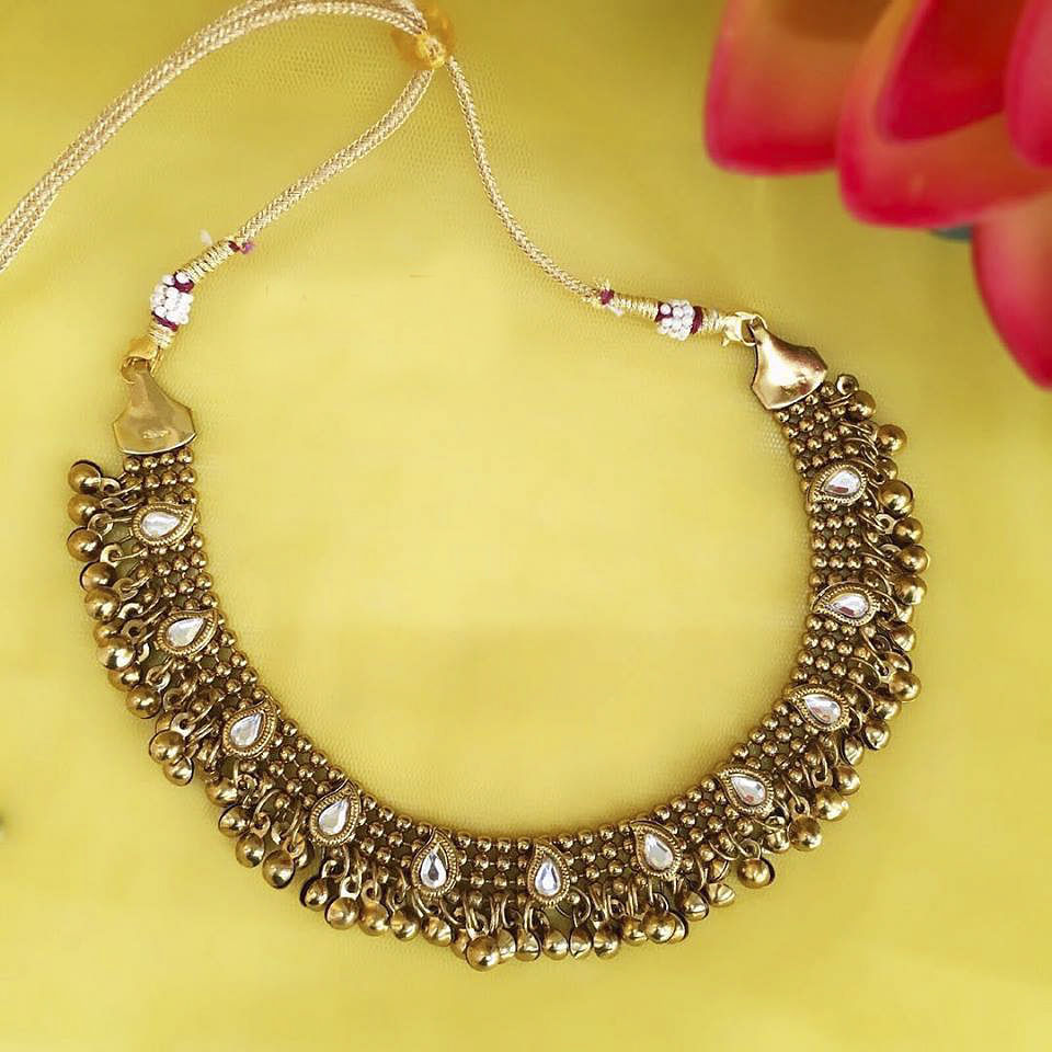 Jewellery,Necklace,Body jewelry,Fashion accessory,Chain,Gold,Metal,Jewelry making
