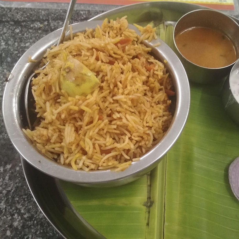 Dish,Food,Cuisine,Ingredient,Indian cuisine,Hyderabadi biriyani,Produce,Recipe,Side dish,Rice