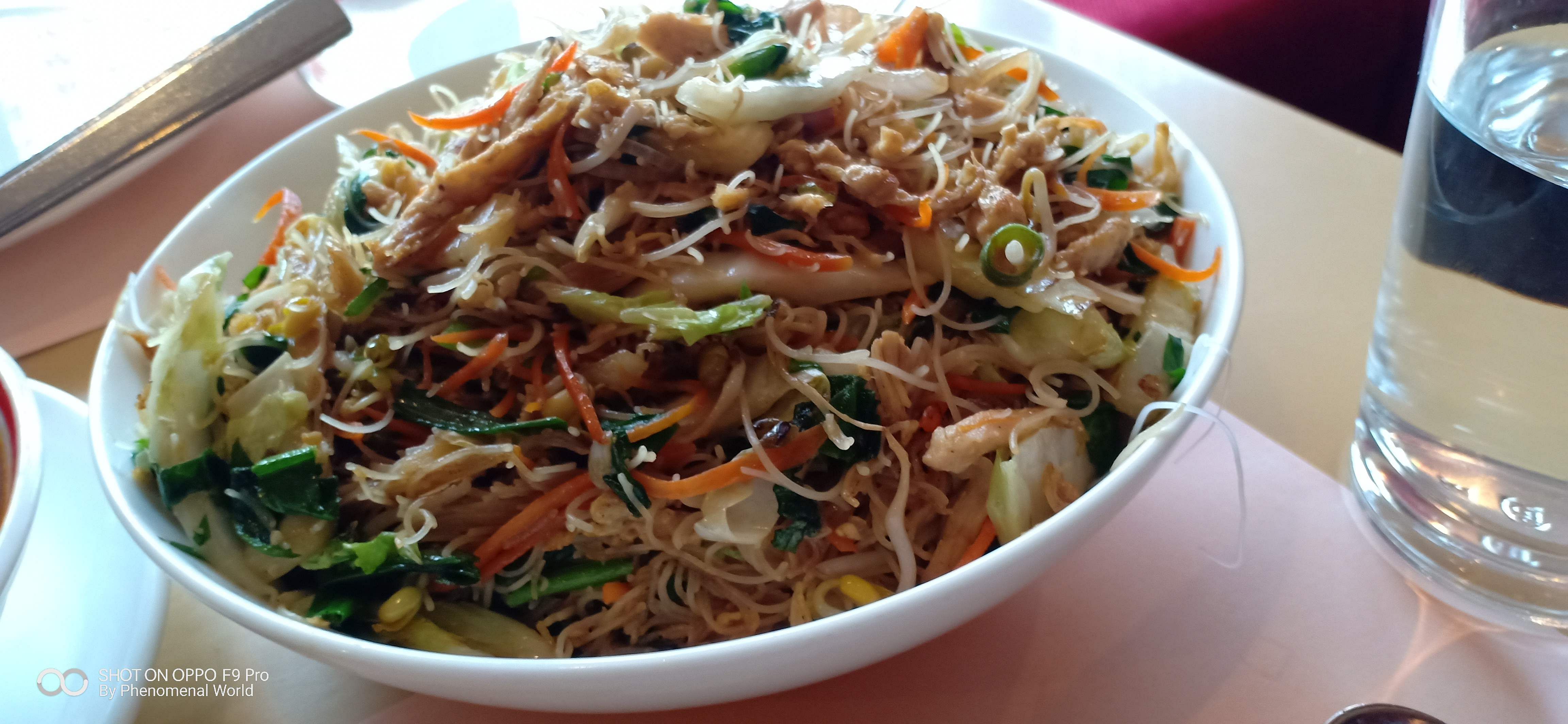 Dish,Food,Cuisine,Ingredient,Karedok,Cellophane noodles,Rice noodles,Chinese food,Produce,Pancit