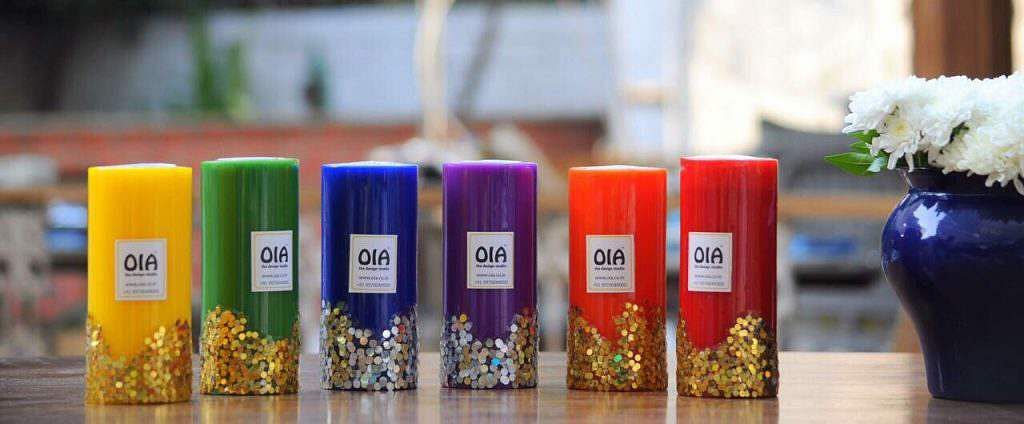 Product,Candle,Magenta,Cylinder,Glass bottle,Bottle,Games,Interior design