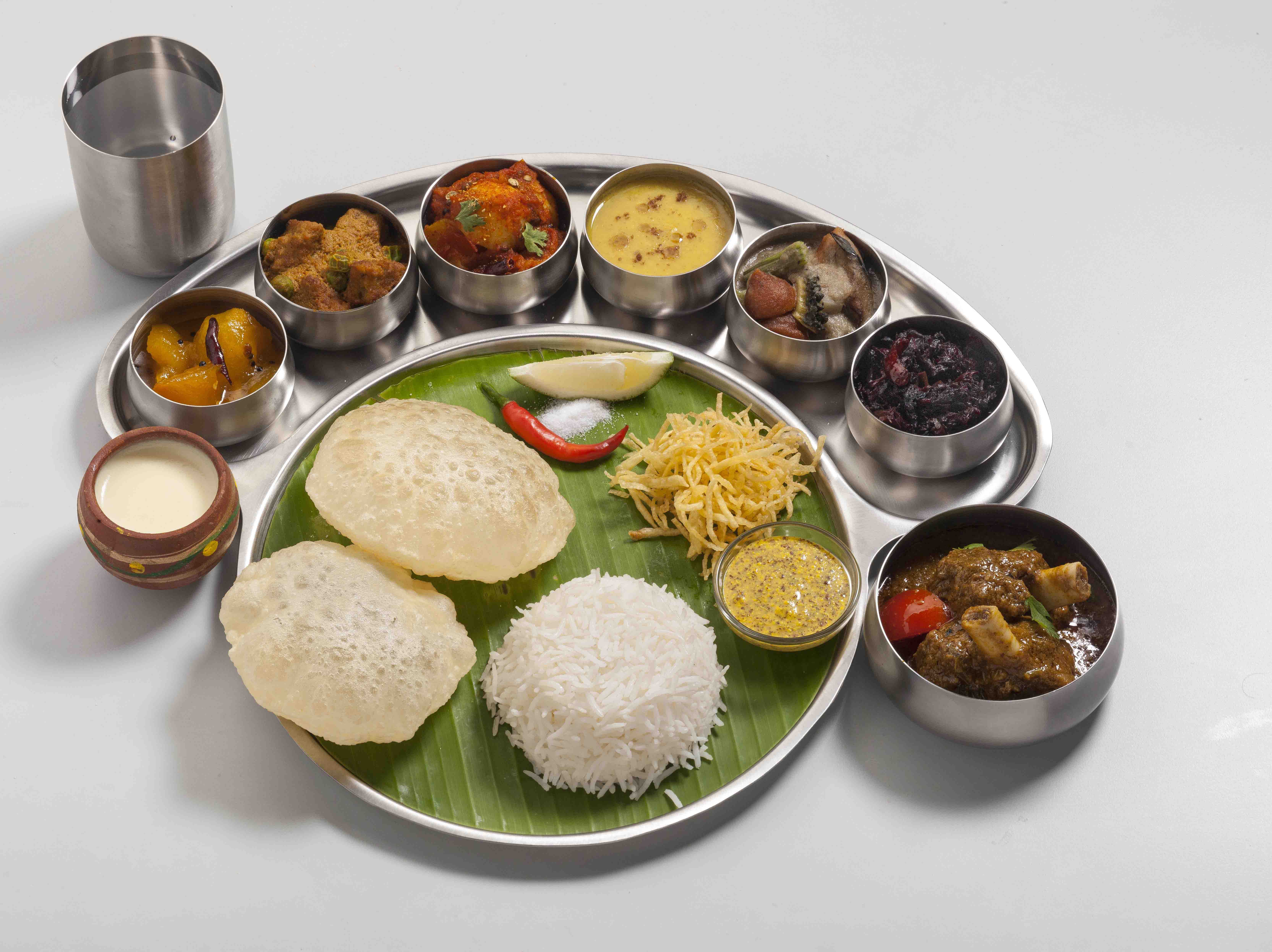 Dish,Food,Cuisine,Meal,Ingredient,Tamil food,Vegetarian food,Lunch,Produce,Steamed rice