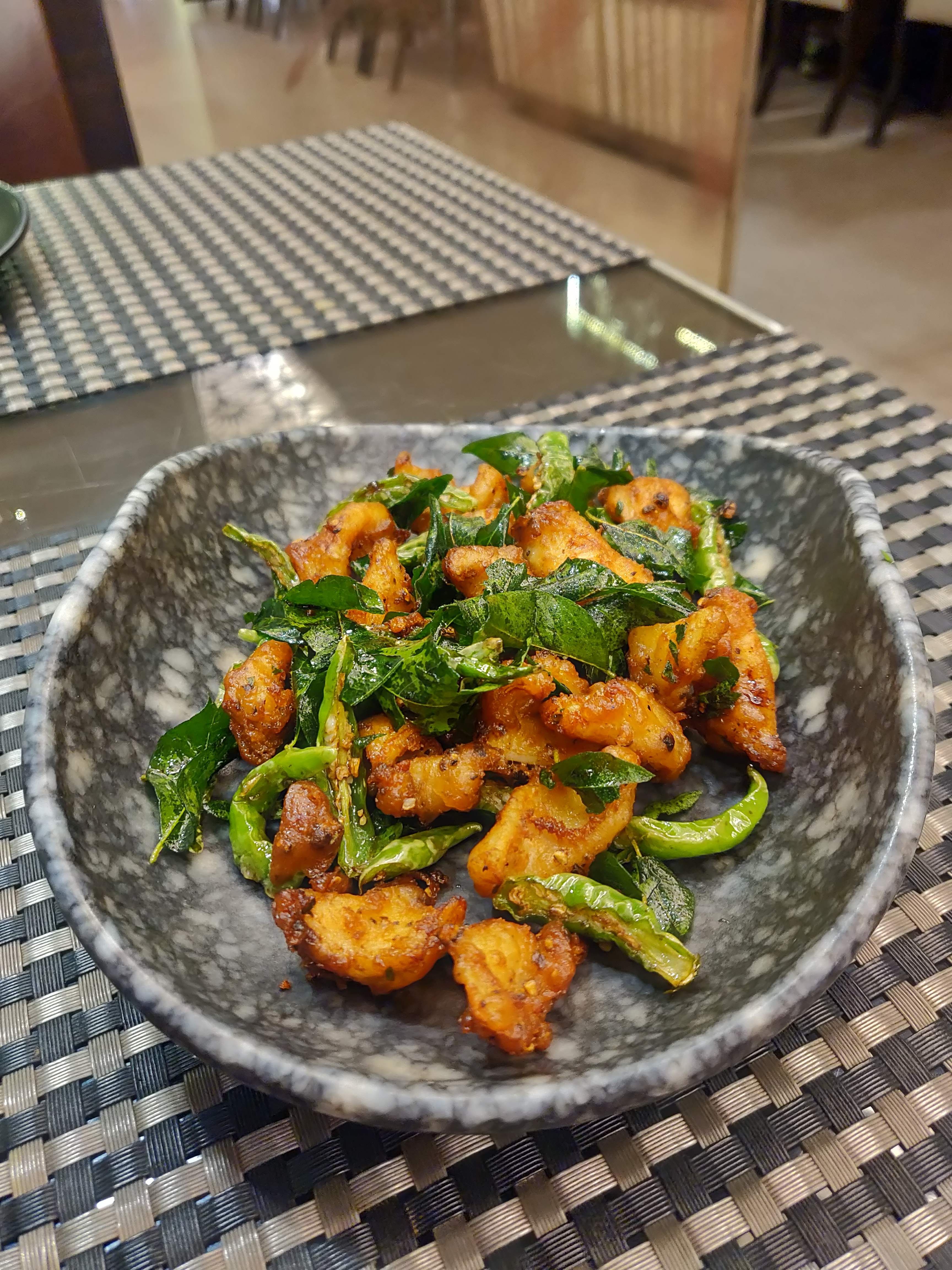 Food,Dish,Cuisine,Ingredient,Produce,Recipe,Meat,Lemon chicken,Vegetarian food,Chicken 65