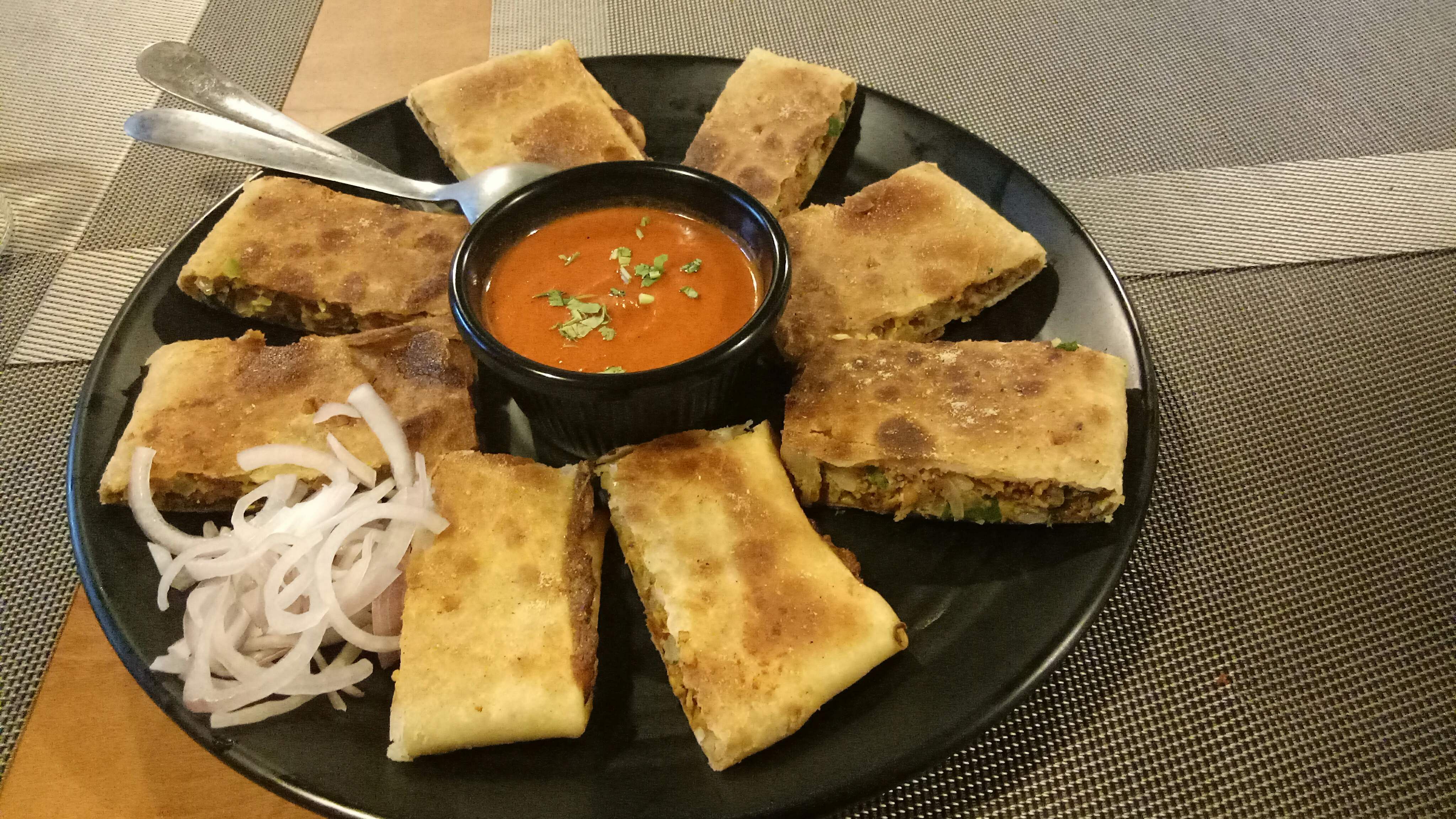 Dish,Food,Cuisine,Ingredient,Produce,Vegetarian food,Vegan nutrition,Murtabak,Finger food,Indian cuisine