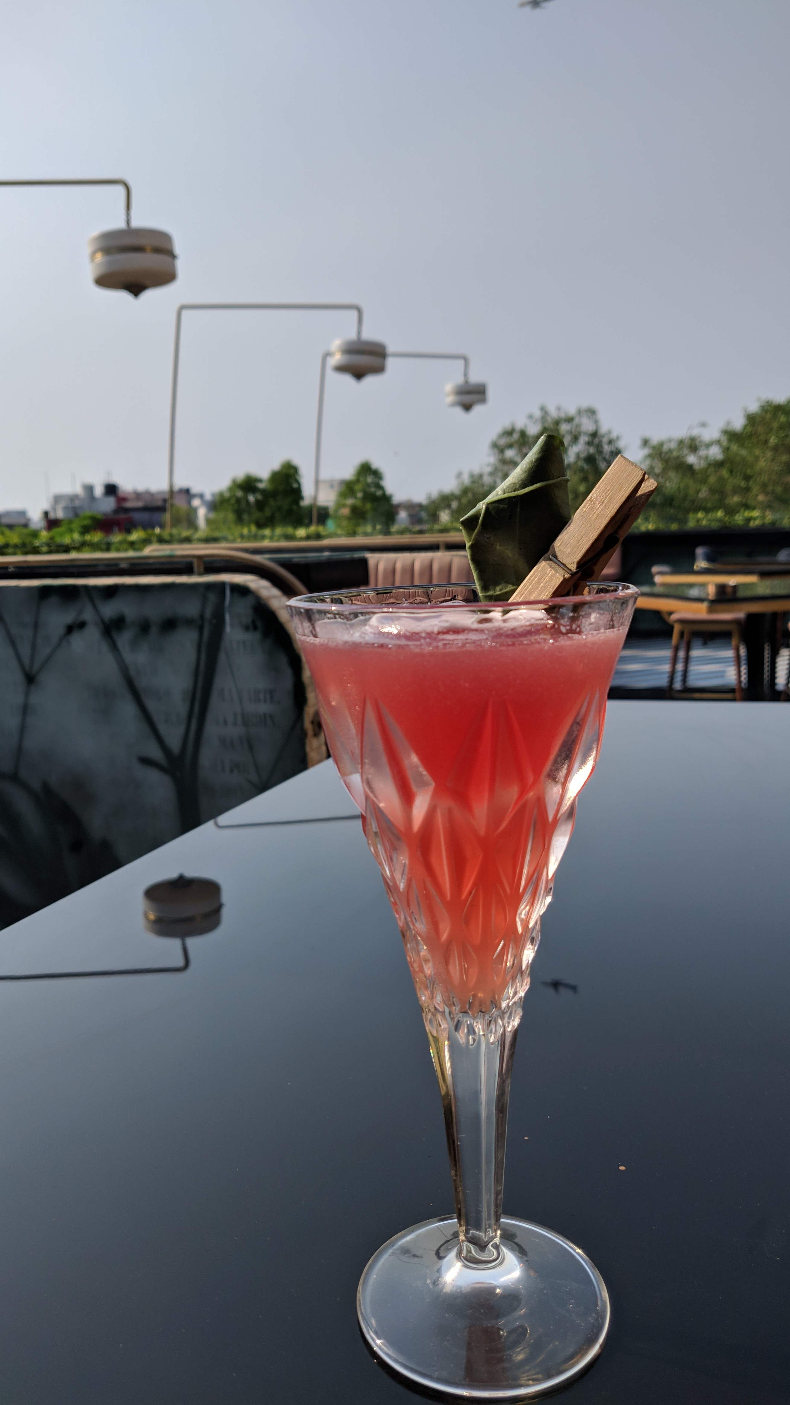 Drink,Non-alcoholic beverage,Cocktail,Martini glass,Alcoholic beverage,Pink lady,Distilled beverage,Martini,Woo woo,Cocktail garnish