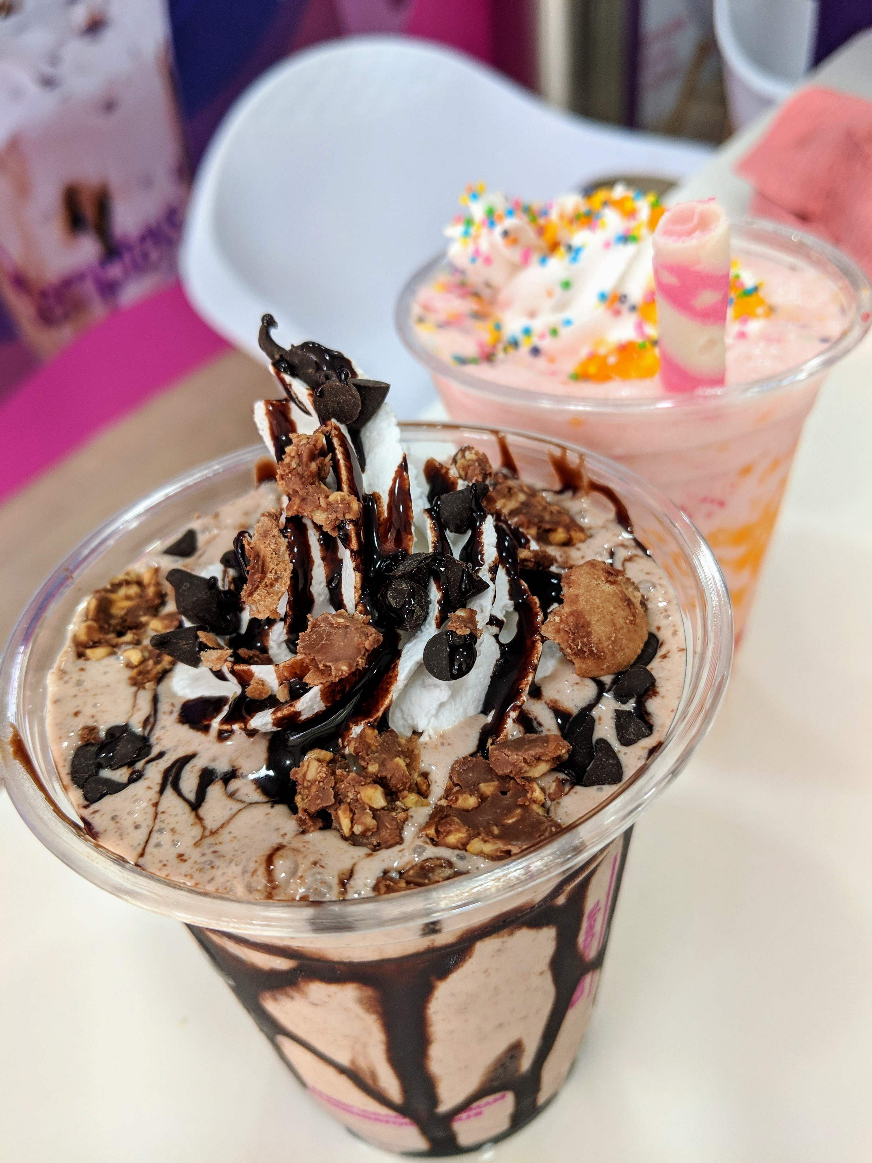 Food,Cuisine,Sundae,Frozen dessert,Ice cream,Dish,Dessert,Ingredient,Frozen yogurt,Cream