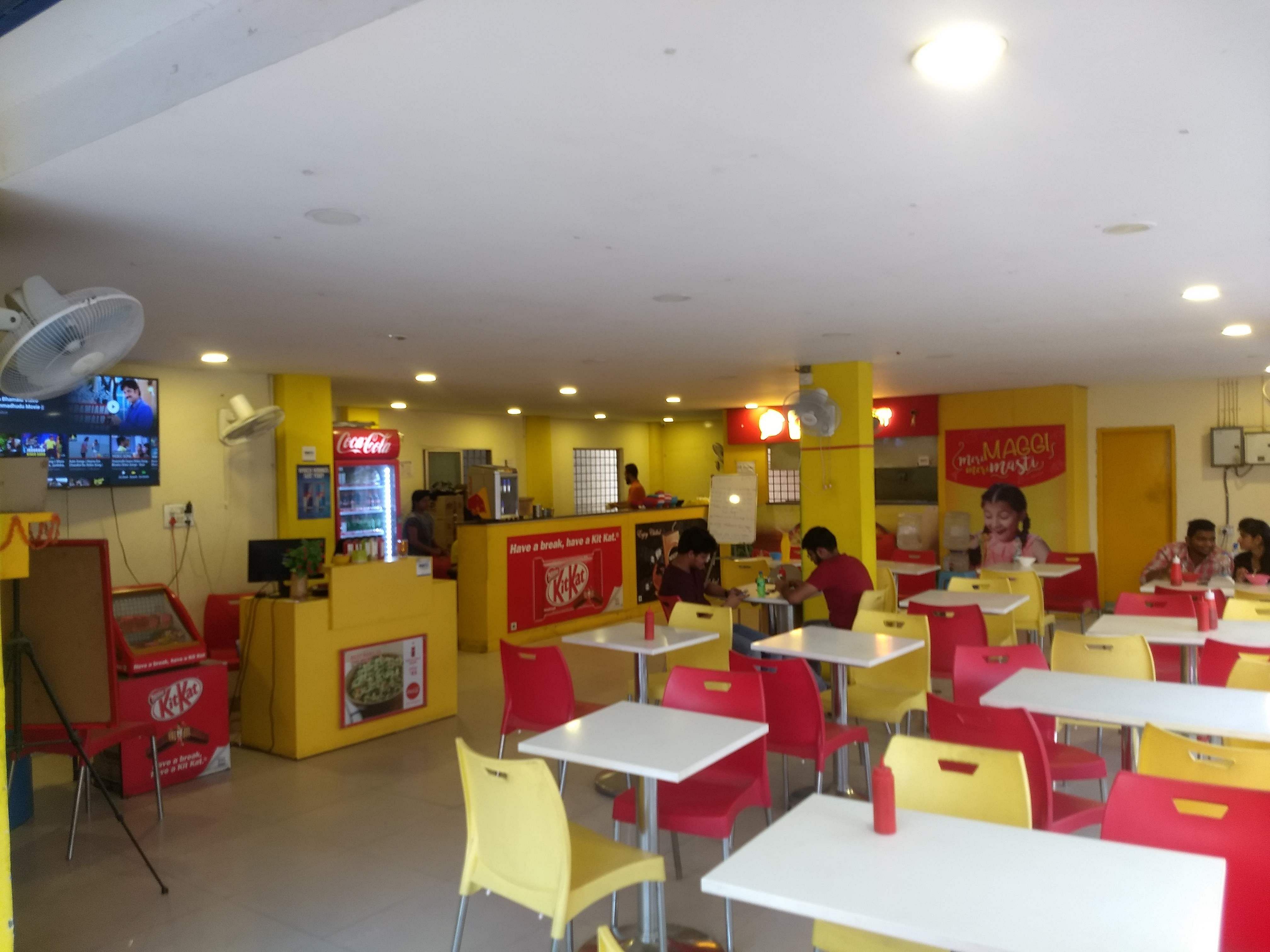 Building,Room,Interior design,Fast food restaurant,Restaurant,Ceiling