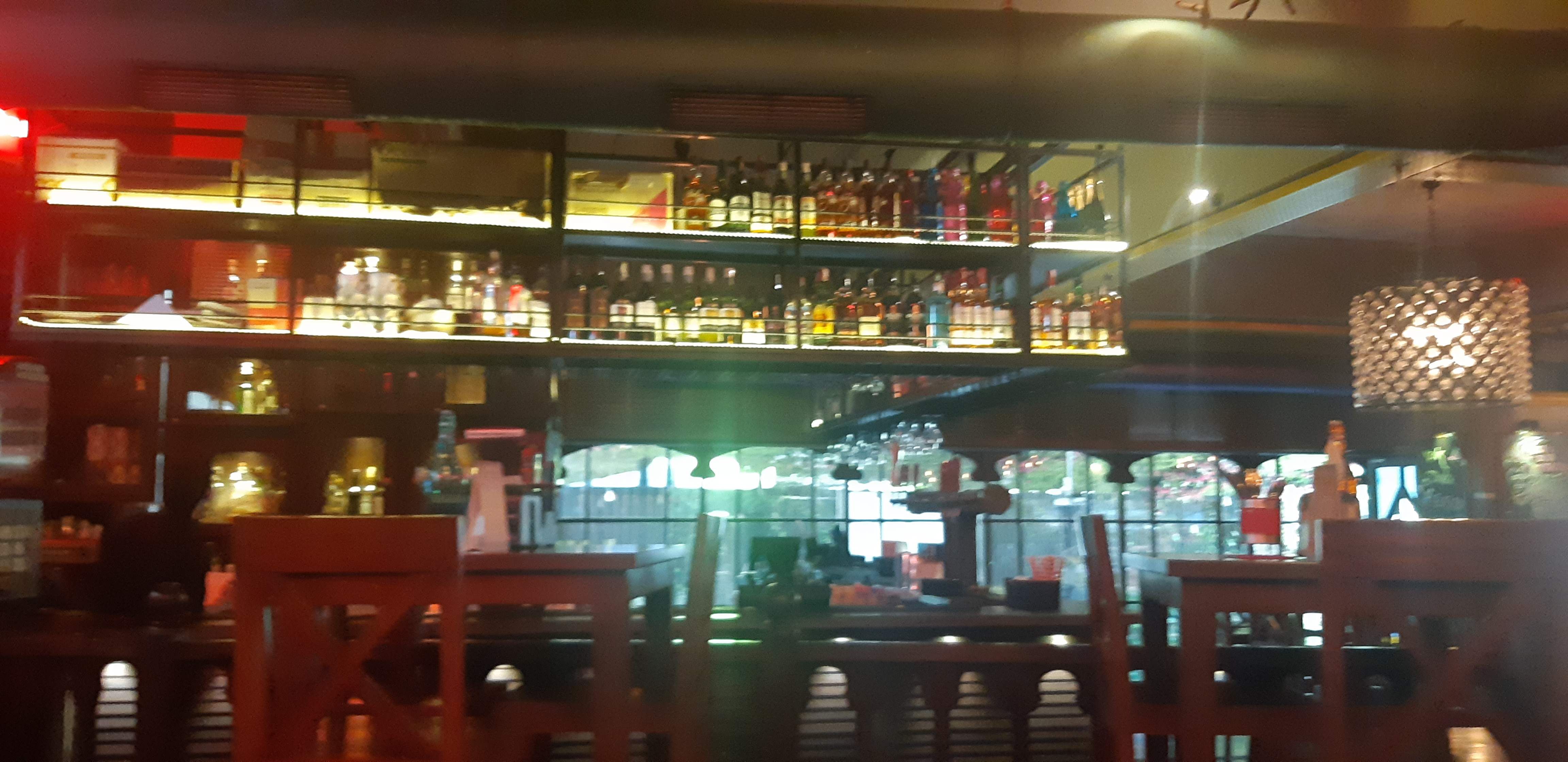 Bar,Drinking establishment,Pub,Liquor store,Building,Tavern,Alcohol,Distilled beverage,Barware,Liqueur