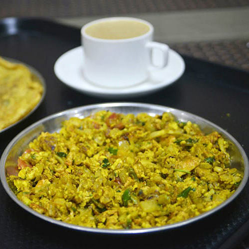 Food,Dish,Cuisine,Ingredient,Rice,Pulihora,Indian cuisine,Flattened rice,Puliyogare,Produce