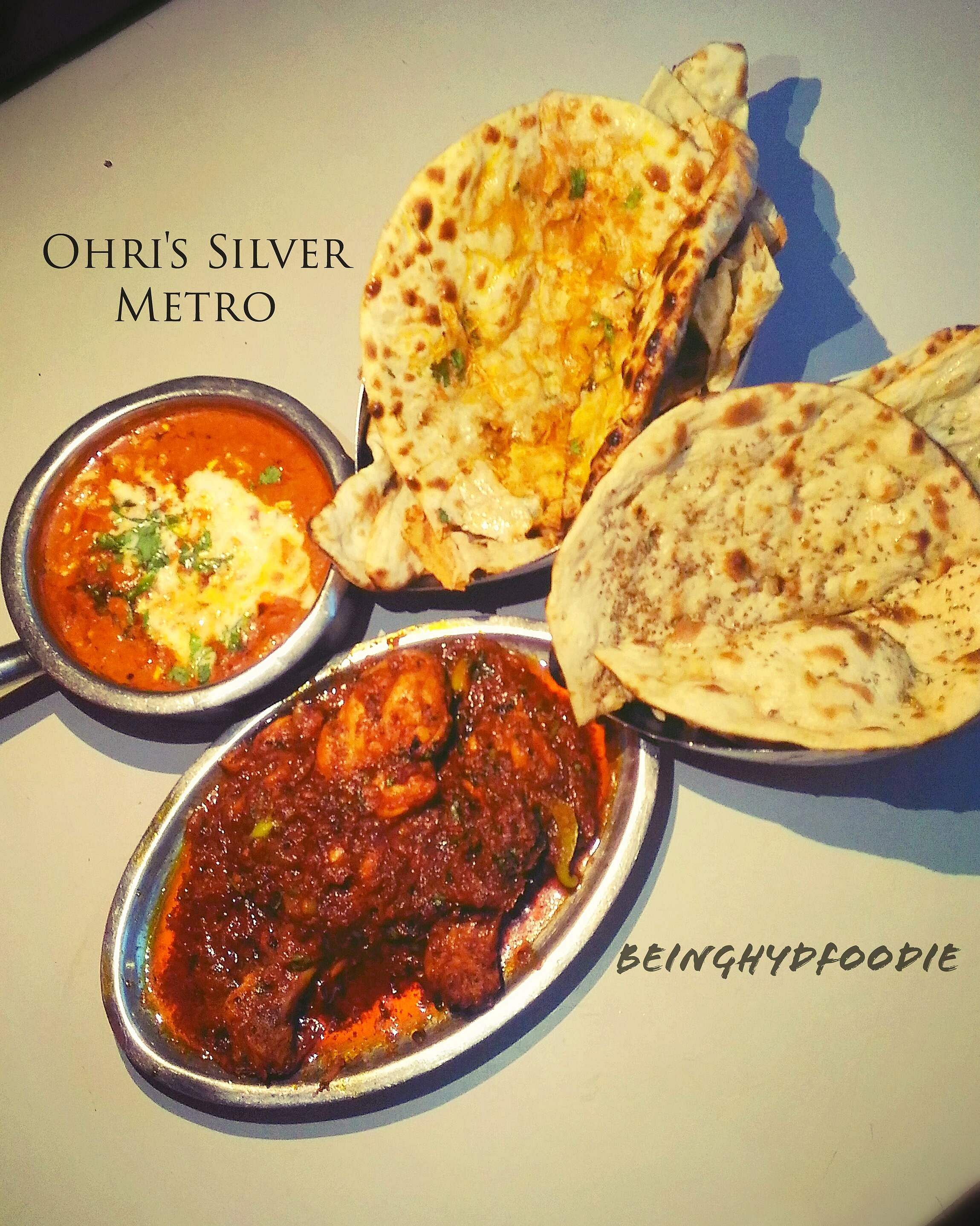 Dish,Food,Cuisine,Naan,Ingredient,Roti canai,Roti,Kulcha,Roti prata,Punjabi cuisine