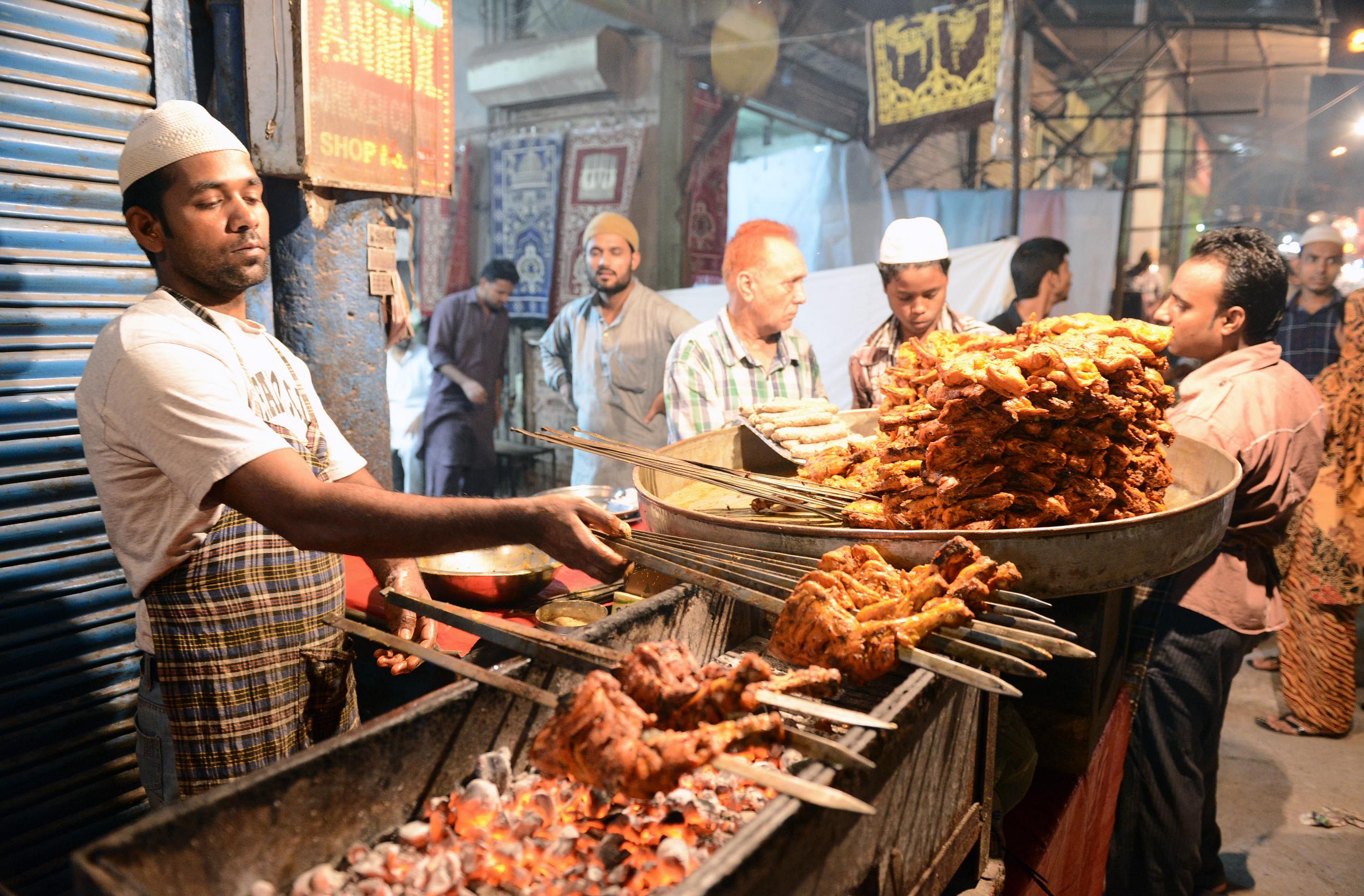 Street food,Food,Cuisine,Dish,Selling,Meat,Delicacy,Grilling,Marketplace,Snack