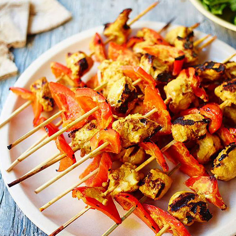 Dish,Food,Cuisine,Shashlik,Souvlaki,Brochette,Ingredient,Skewer,Shish taouk,Meat