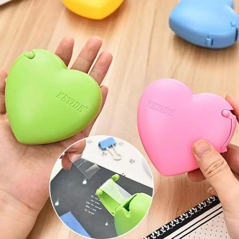 Heart,Hand,Coin purse,Technology,Finger,Fashion accessory,Gadget