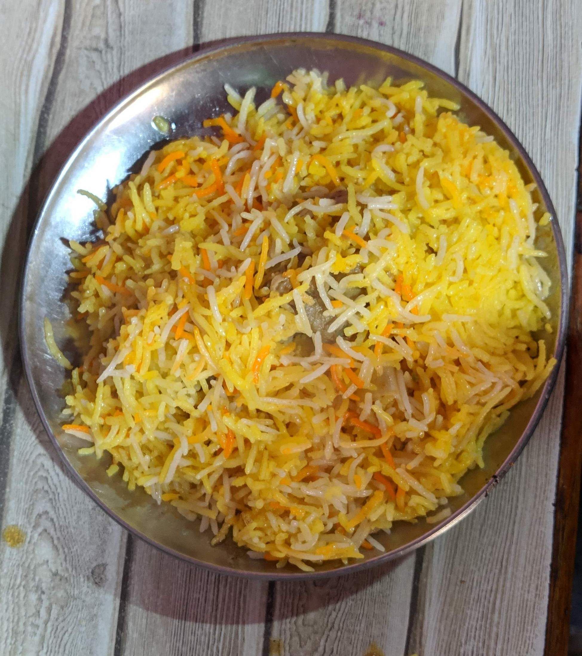 Dish,Food,Ingredient,Cuisine,Hyderabadi biriyani,Saffron rice,Recipe,Spanish rice,Basmati,Side dish