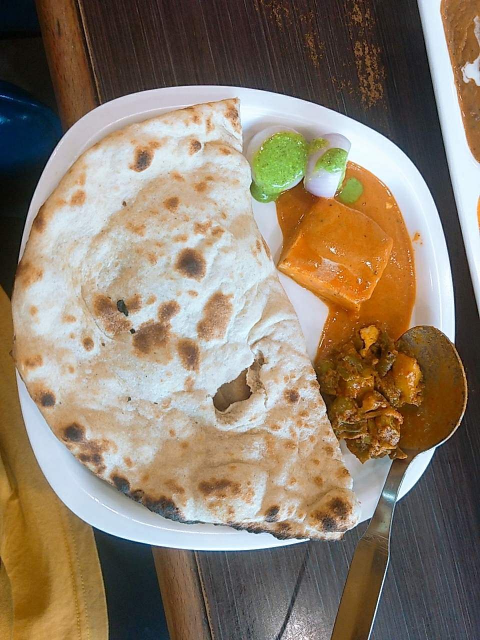 Dish,Food,Cuisine,Naan,Ingredient,Kulcha,Chapati,Roti,Flatbread,Paratha