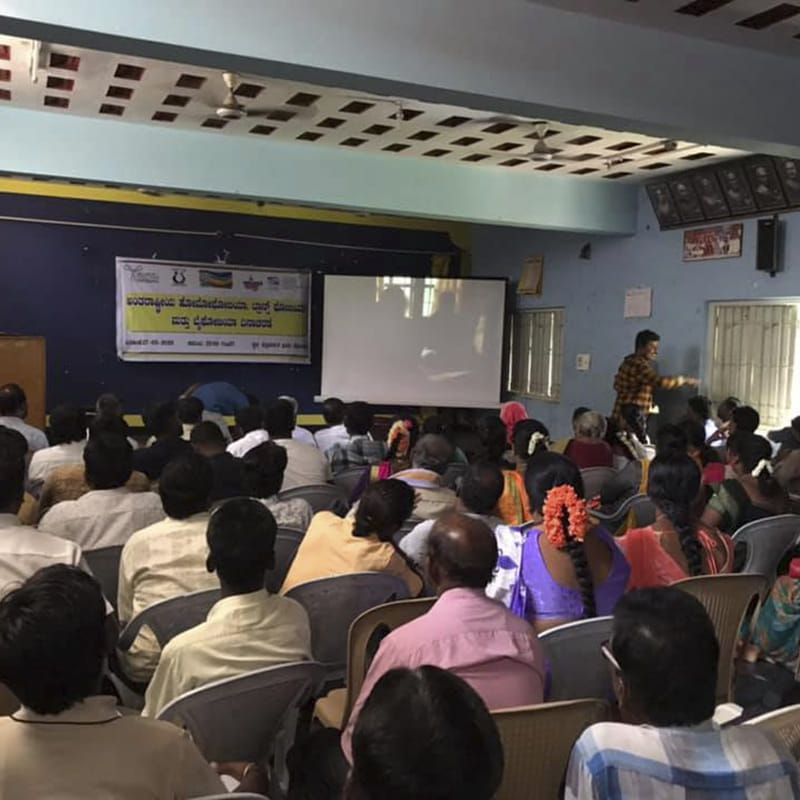 Seminar,Event,Academic conference,Lecture,Convention,Audience,Auditorium,Crowd,Conference hall,Public speaking